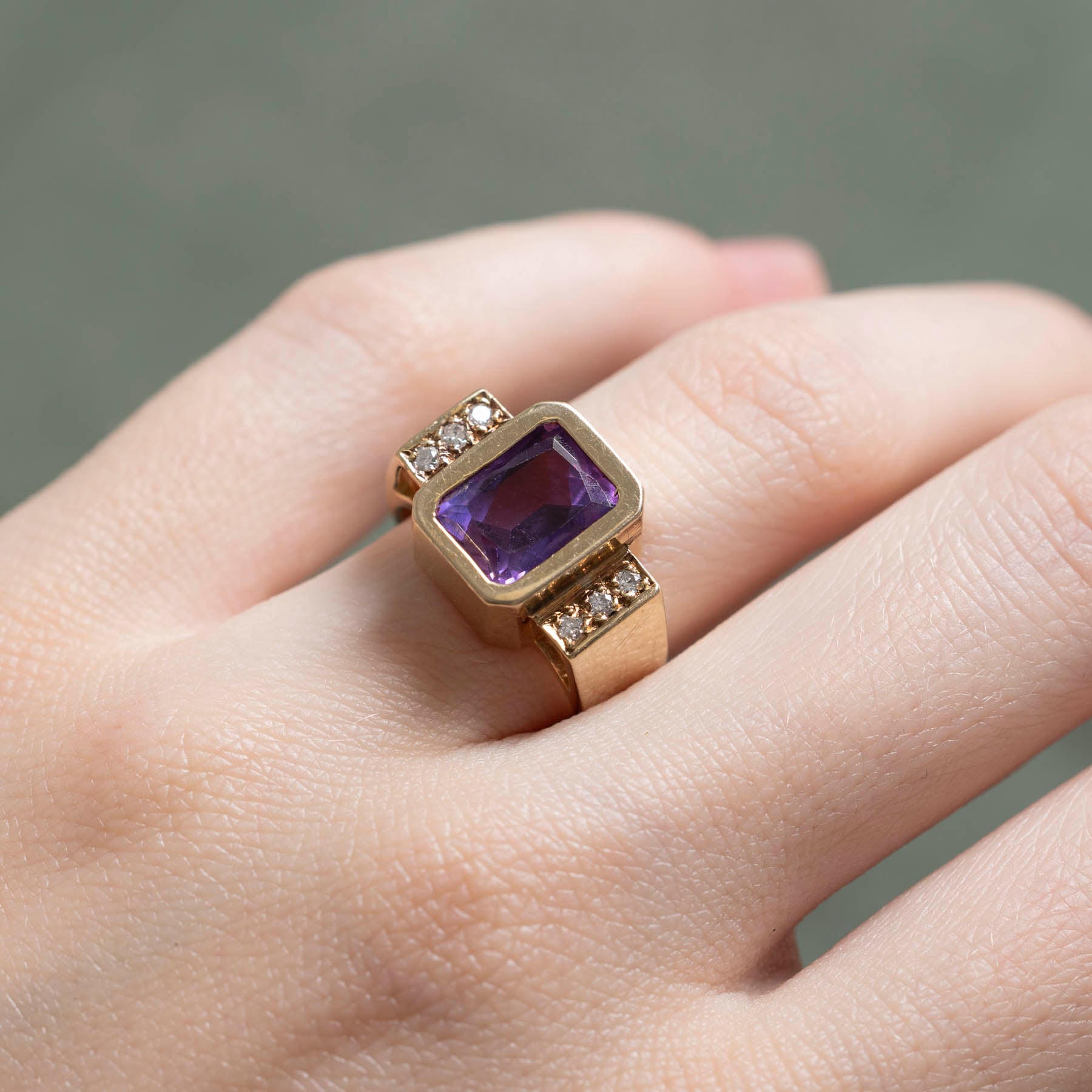 Synthetic Sapphire & Natural Diamond Cocktail Ring | 3.30ct | 0.08ctw | SZ 5.25