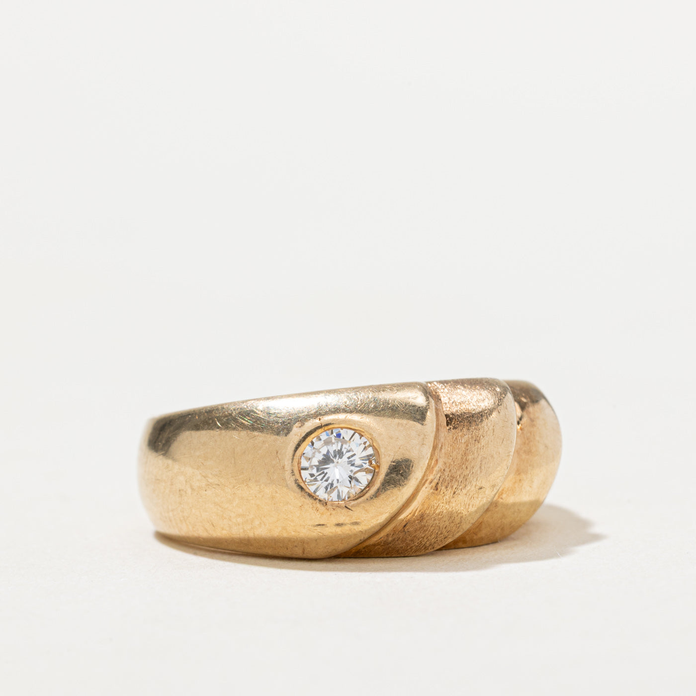 Flush Set Diamond Grooved Ring | 0.16ct | SZ 5.25
