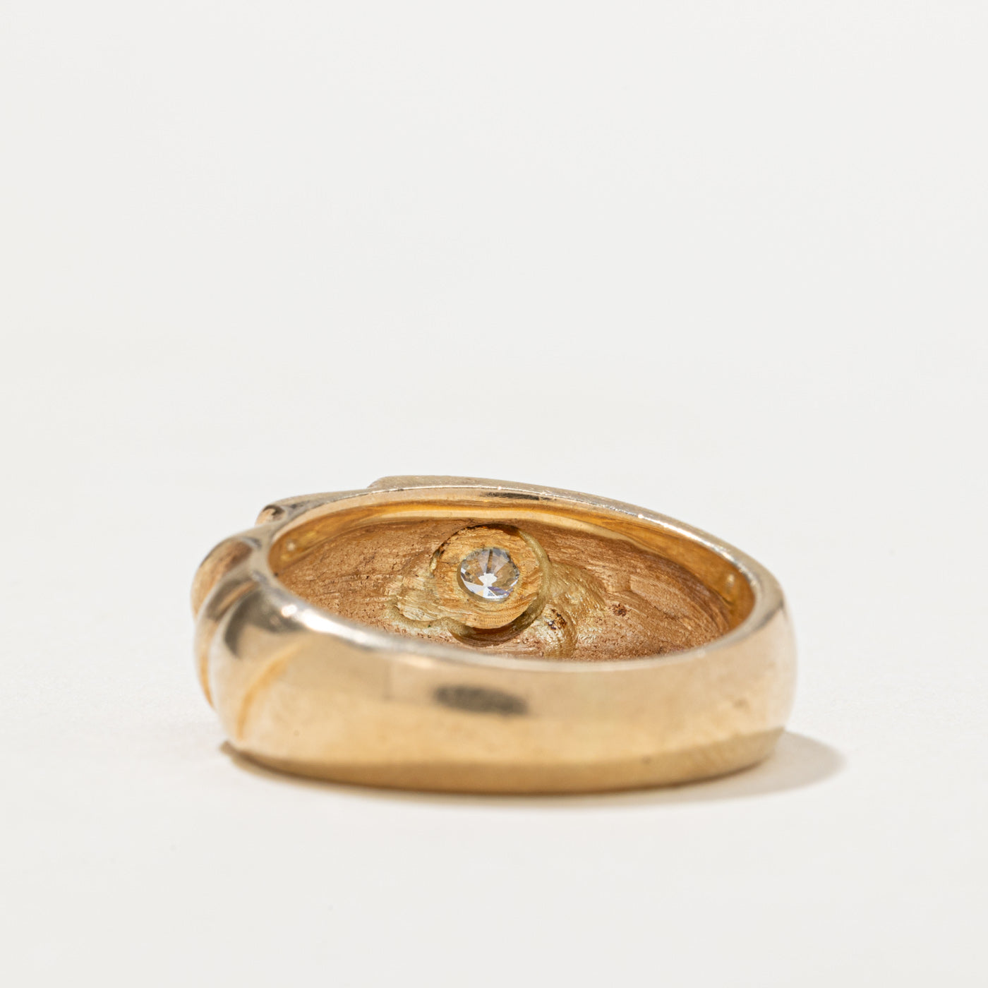 Flush Set Diamond Grooved Ring | 0.16ct | SZ 5.25