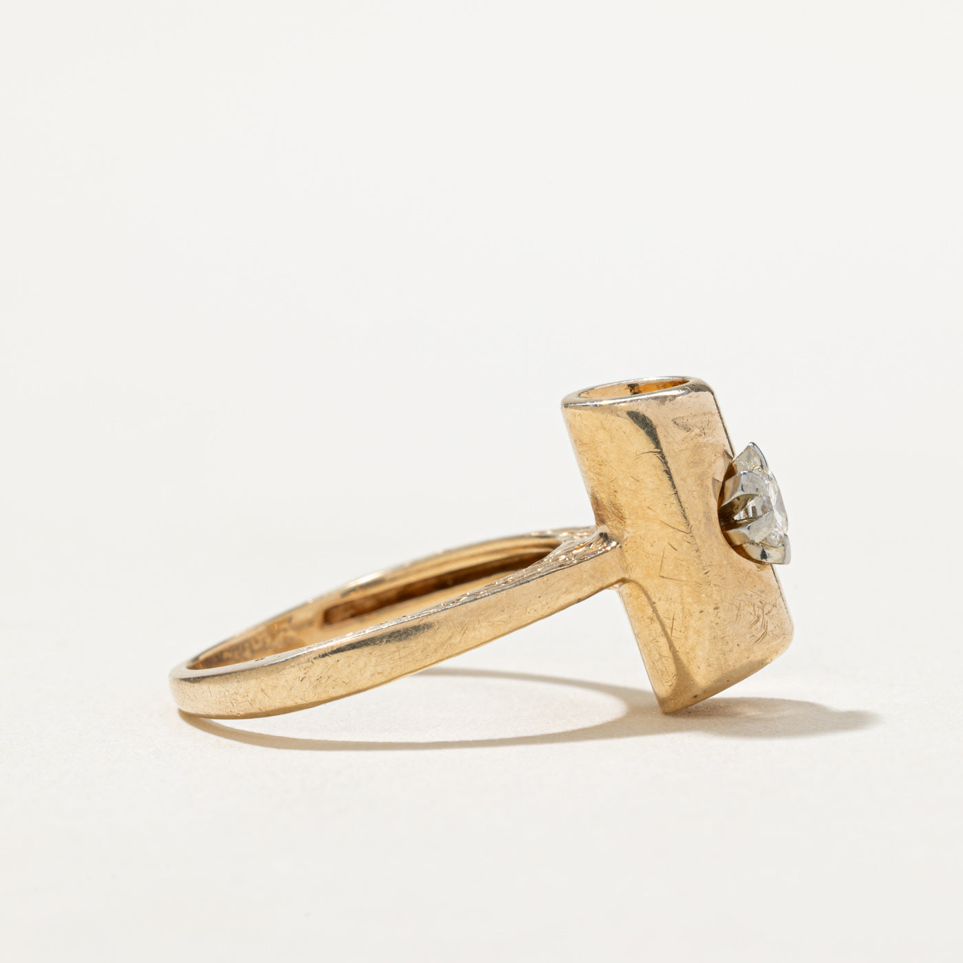 Diamond Tube Design Ring | 0.17ct | SZ 6.5