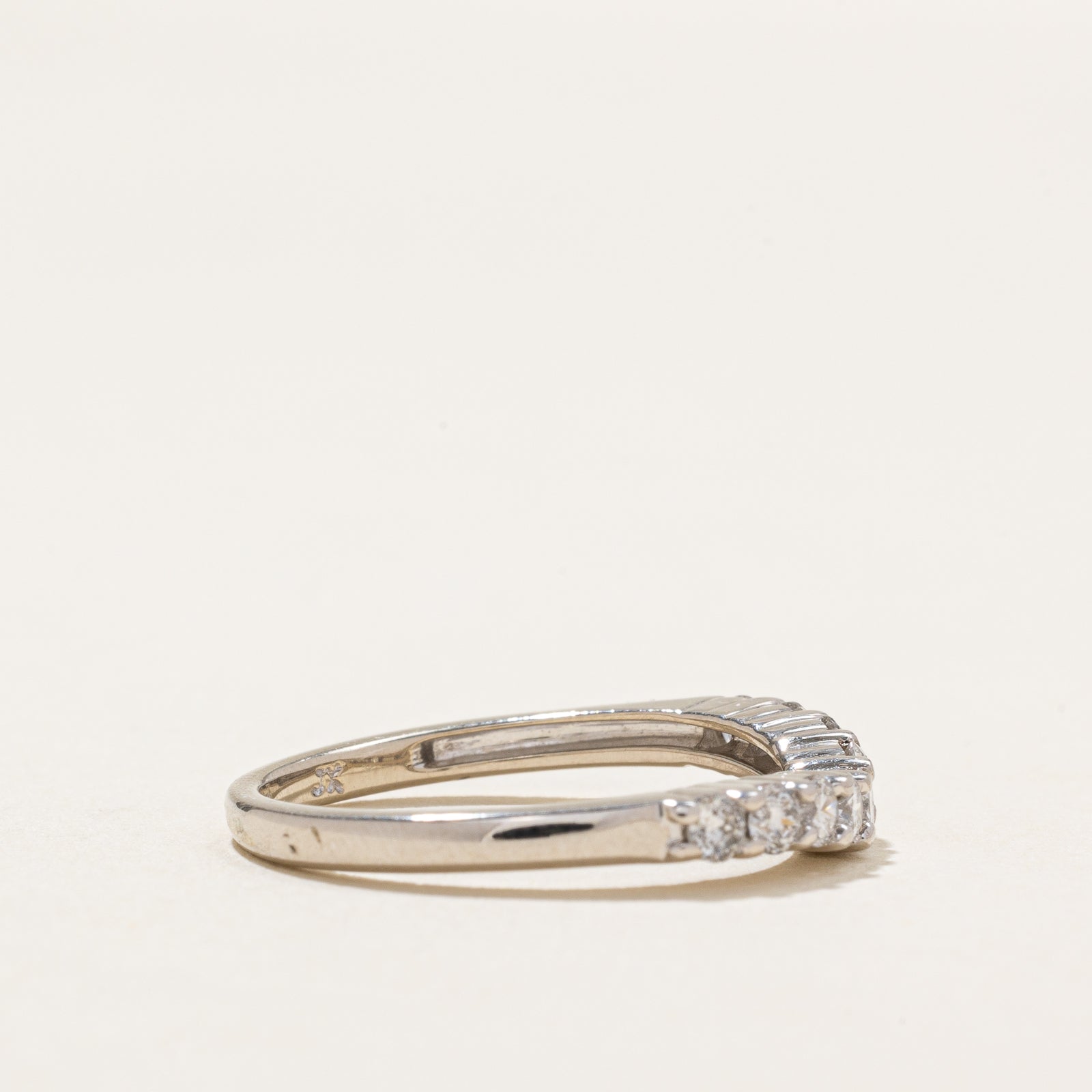 Bague demi-éternité en diamants à chevrons | 0,45 ct | Taille 7