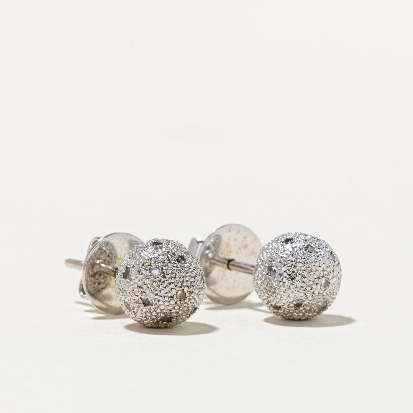 14k White Gold Textured Sphere Stud Earrings