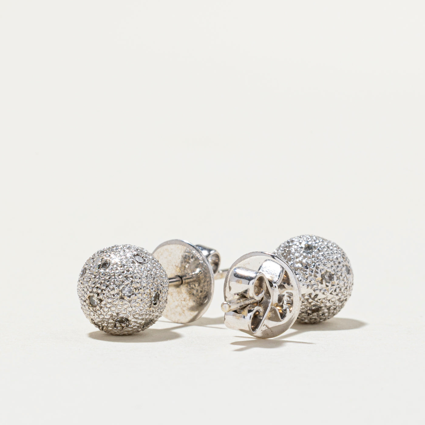 14k White Gold Textured Sphere Stud Earrings