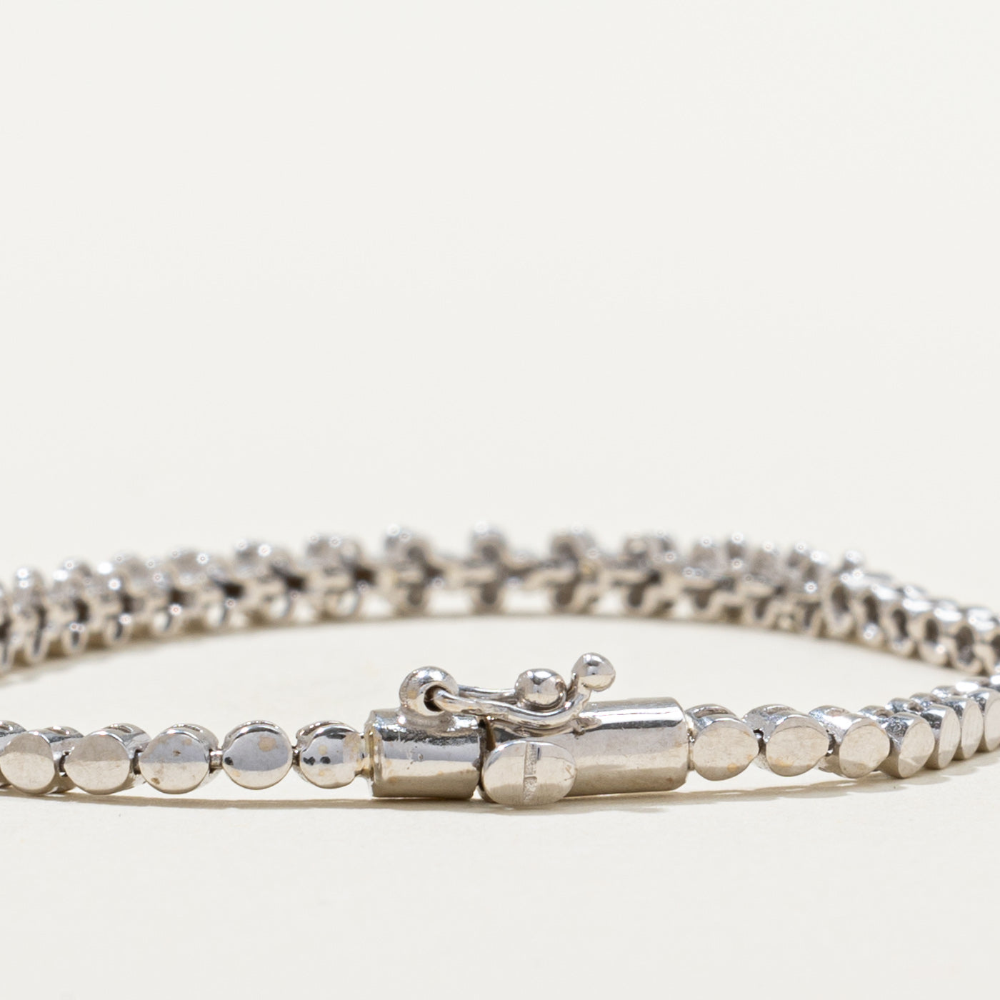 Diamond Circle Link Bracelet | 0.13ctw | 6.75"
