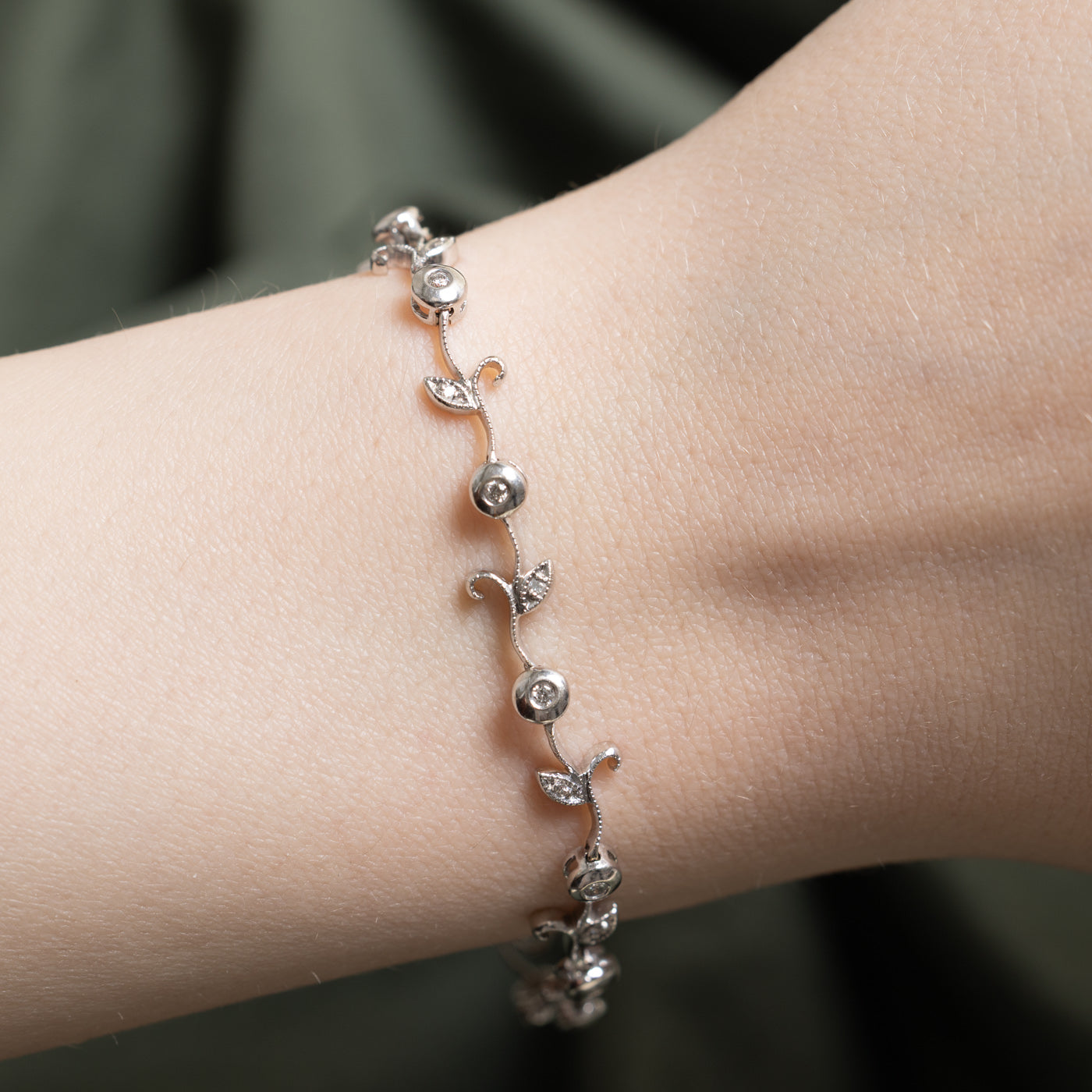 Diamond Leaf Vine Design Bracelet | 0.25ctw | 7.25"