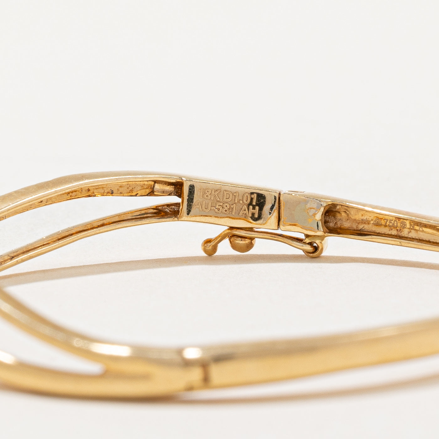 Diamond Five Star Bangle Bracelet | 1.01ctw | 7.5" |