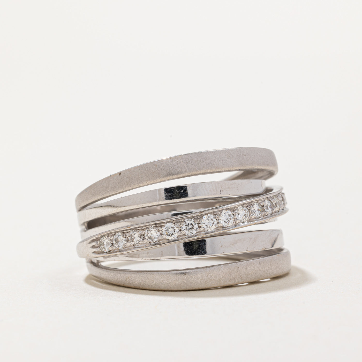 Bague italienne à plusieurs rangs de diamants | 0,36 ct | Taille 9,25 |