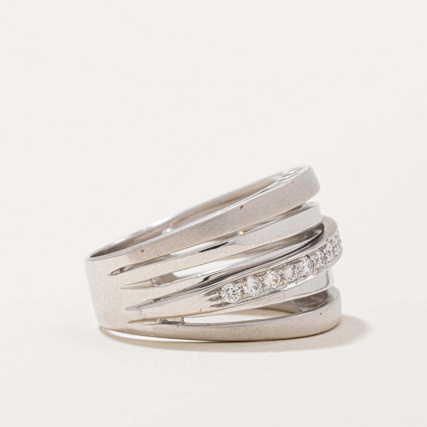 Bague italienne à plusieurs rangs de diamants | 0,36 ct | Taille 9,25 |