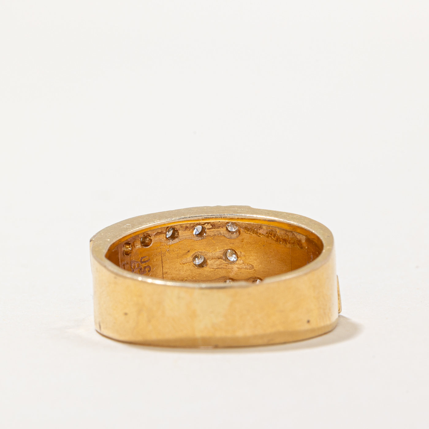 Flush Set Diamond Band | 0.24ctw | SZ 8.25 |
