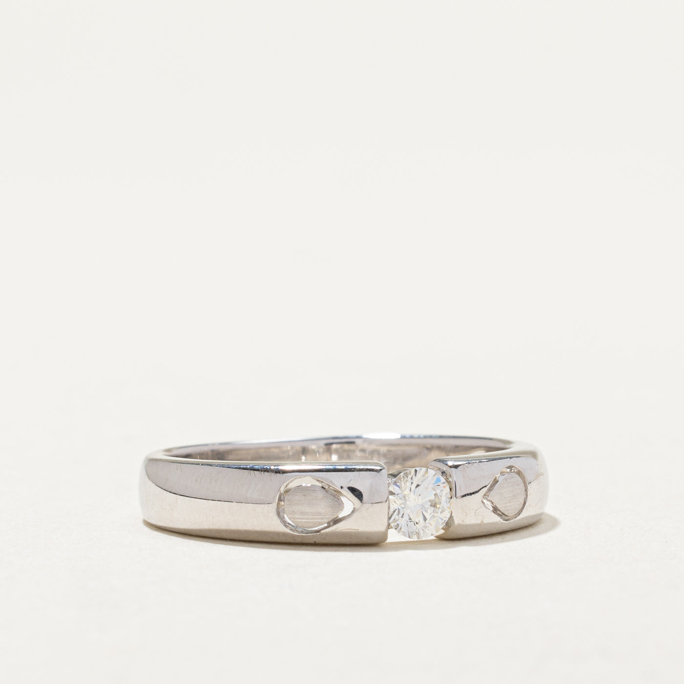 18k White Gold Tension Set Diamond Ring | 0.20ct | SZ 8.25 |