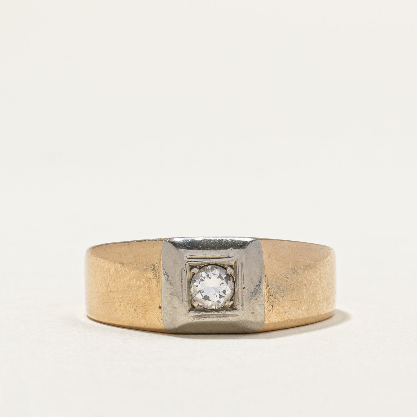 Single Stone Two Toned Diamond Ring | 0.20ct | SZ 10 |