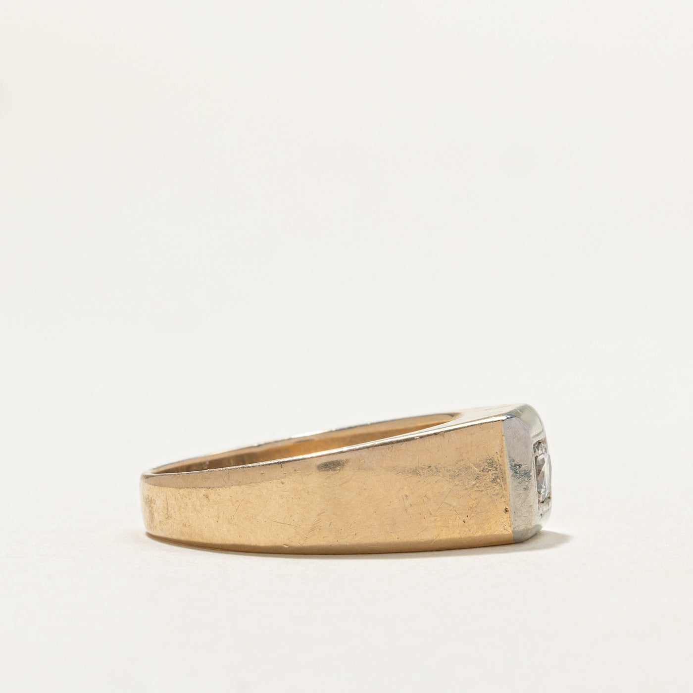 Single Stone Two Toned Diamond Ring | 0.20ct | SZ 10 |