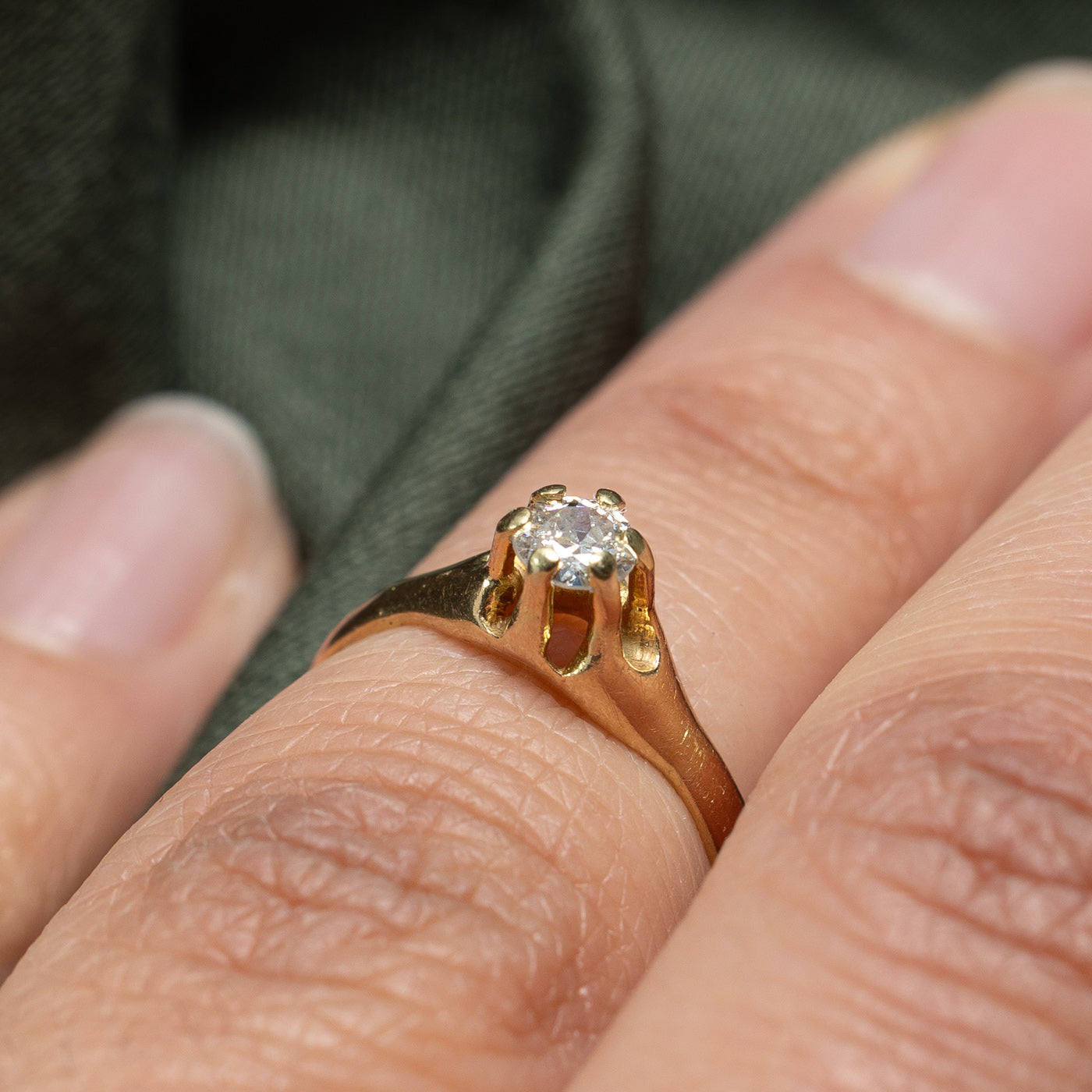 14k Yellow Gold Belcher Set Diamond Ring | 0.17ct | SZ 3.75 |