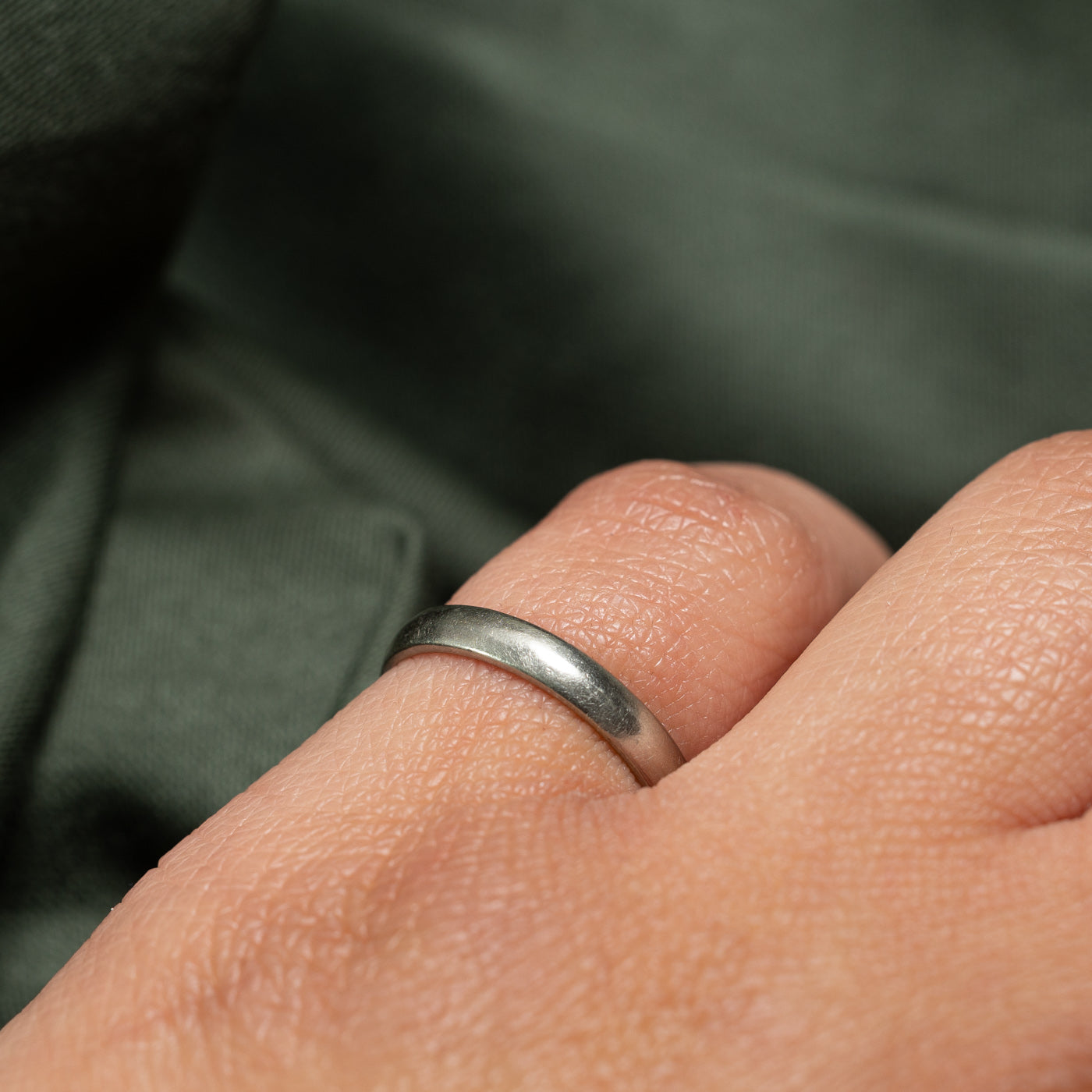 14k White Gold Band | SZ 4.75 |