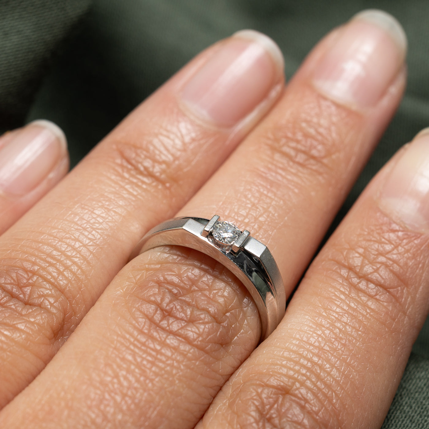 18k White Gold Tension Set Diamond Ring | 0.18ct | SZ 7.75 |