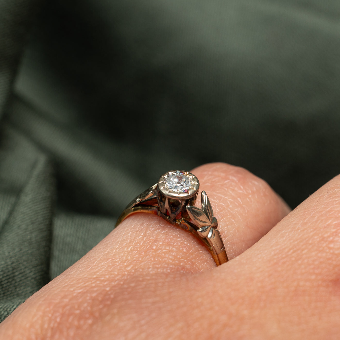 Bague en or bicolore avec diamant taille ancienne européenne | 0,18 ct | Taille 5,25 |