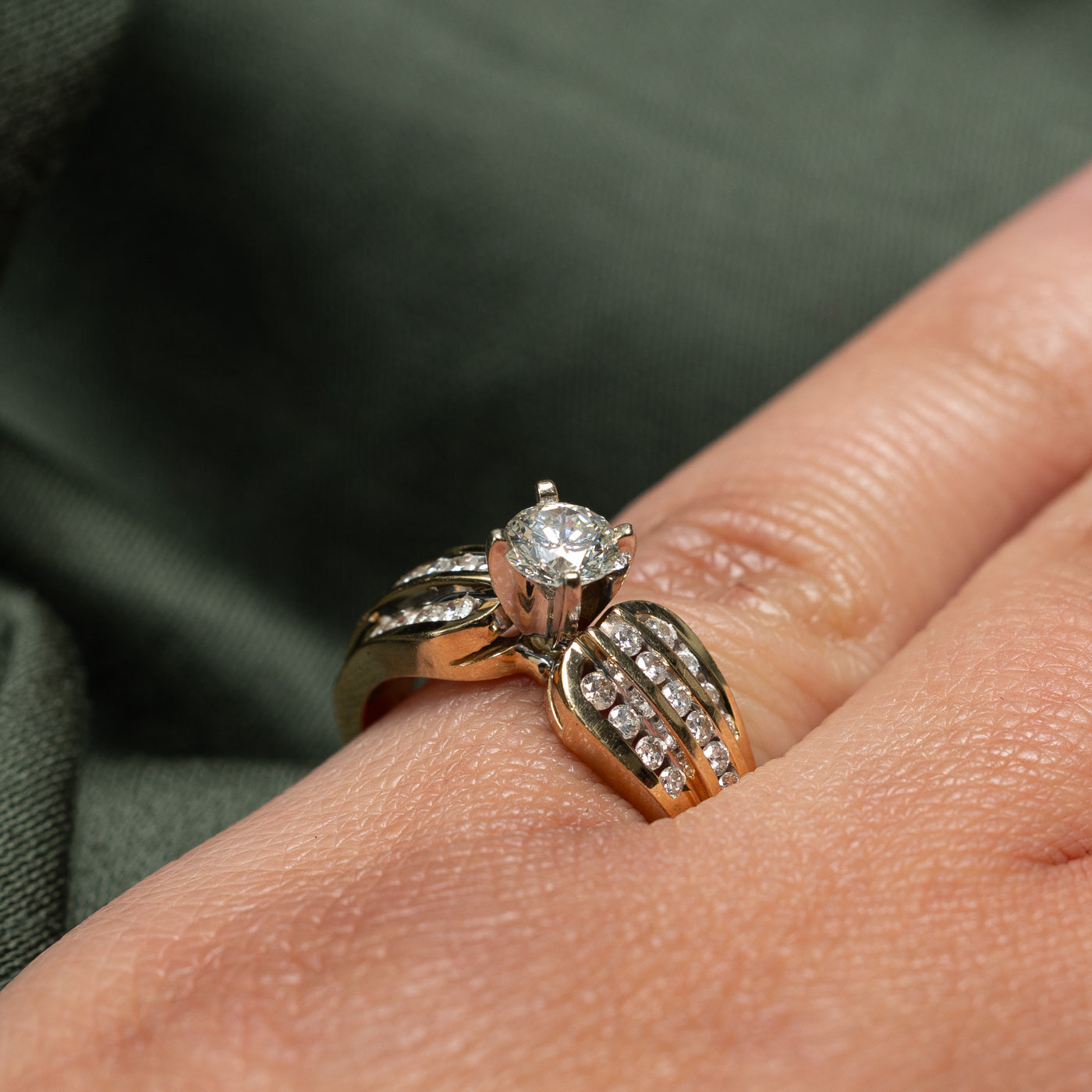 14k High Set Diamond Reverse Tapered Ring | 0.44ct, 0.35ctw | SZ 6.25 |