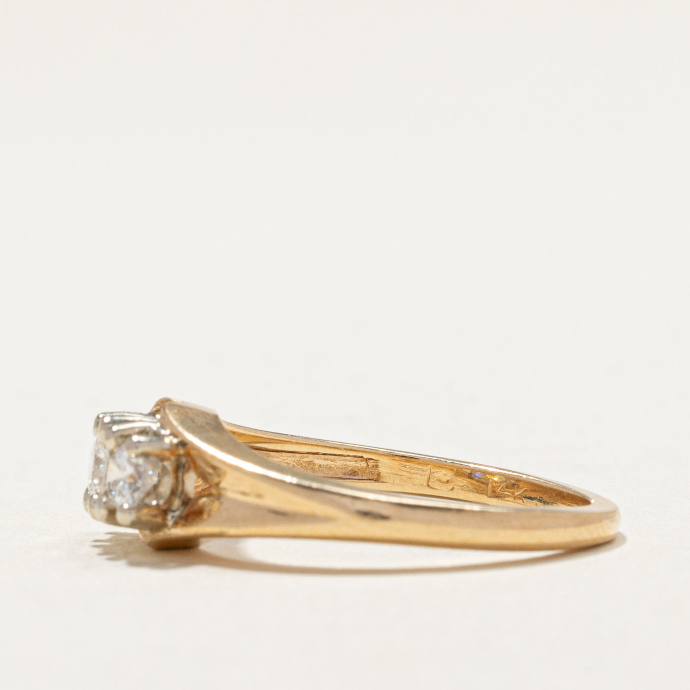Three Stone Diamond Tapered Ring | 0.30ctw | SZ 5.5 |