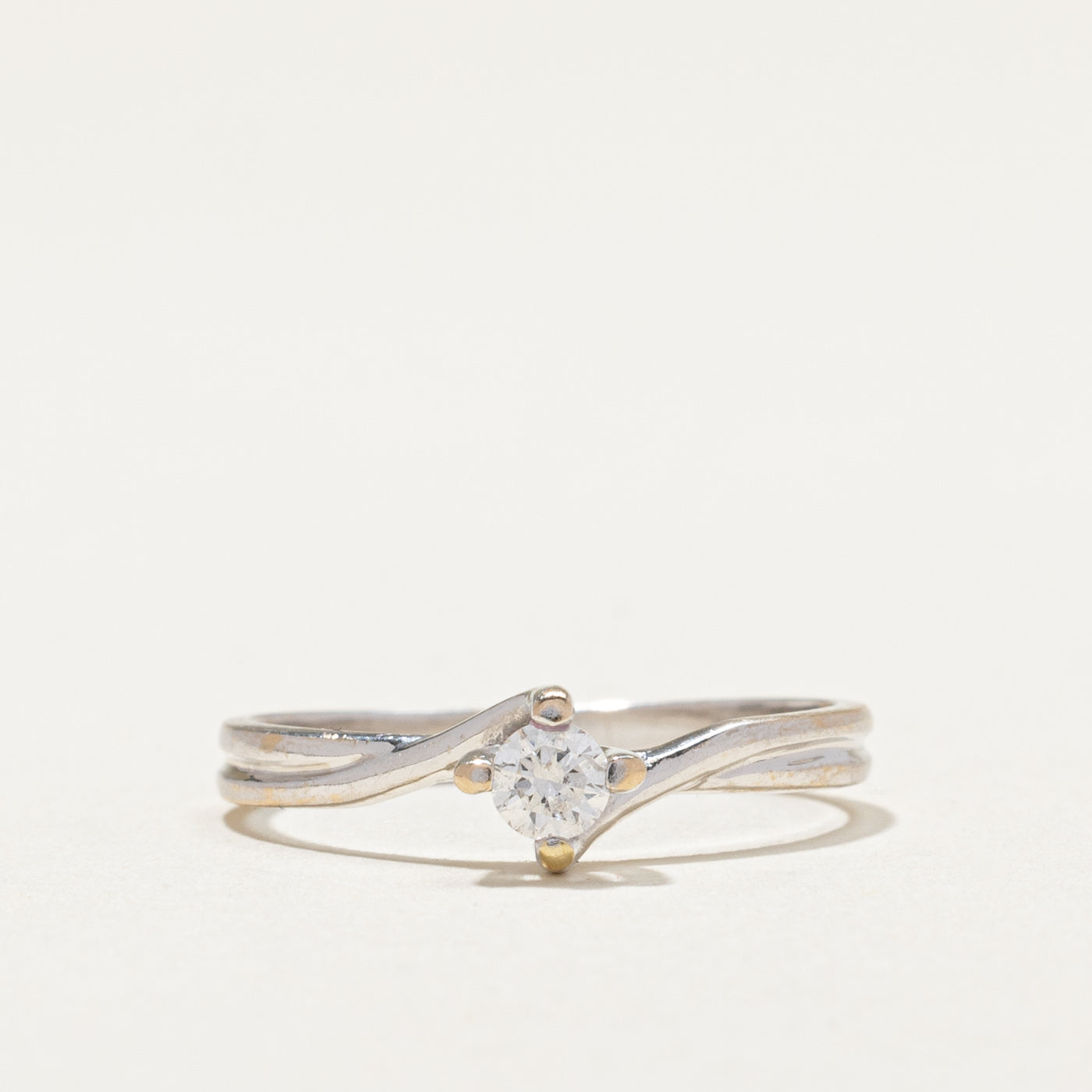 18k White Gold Diamond Bypass Ring | 0.14ct | SZ 6.75 |