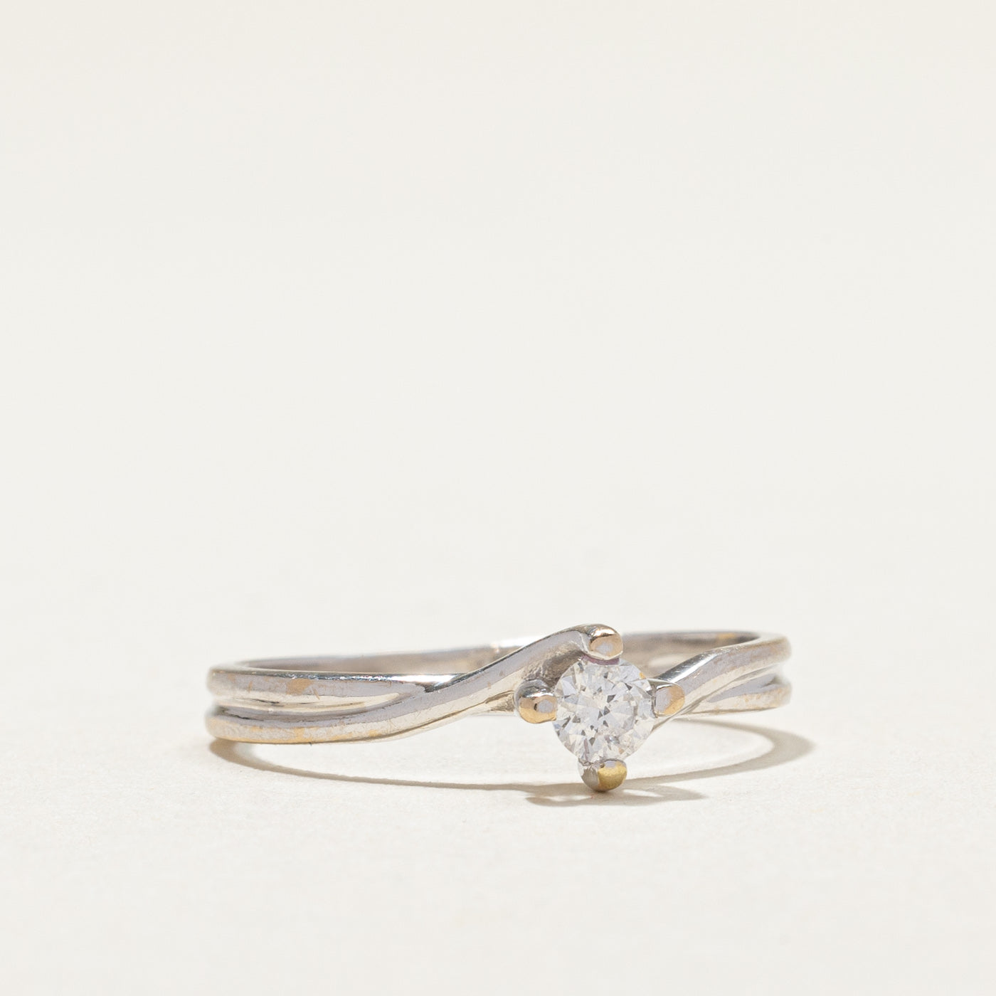 18k White Gold Diamond Bypass Ring | 0.14ct | SZ 6.75 |