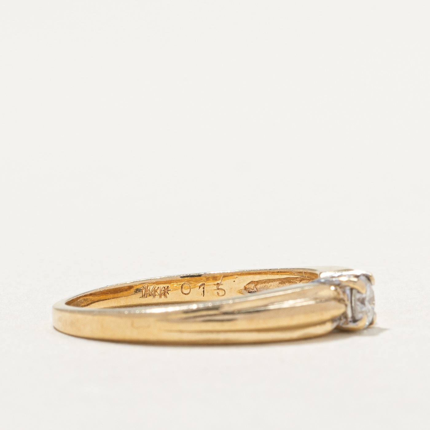 14k Solitaire Diamond Ring | 0.15ct | SZ 6 |