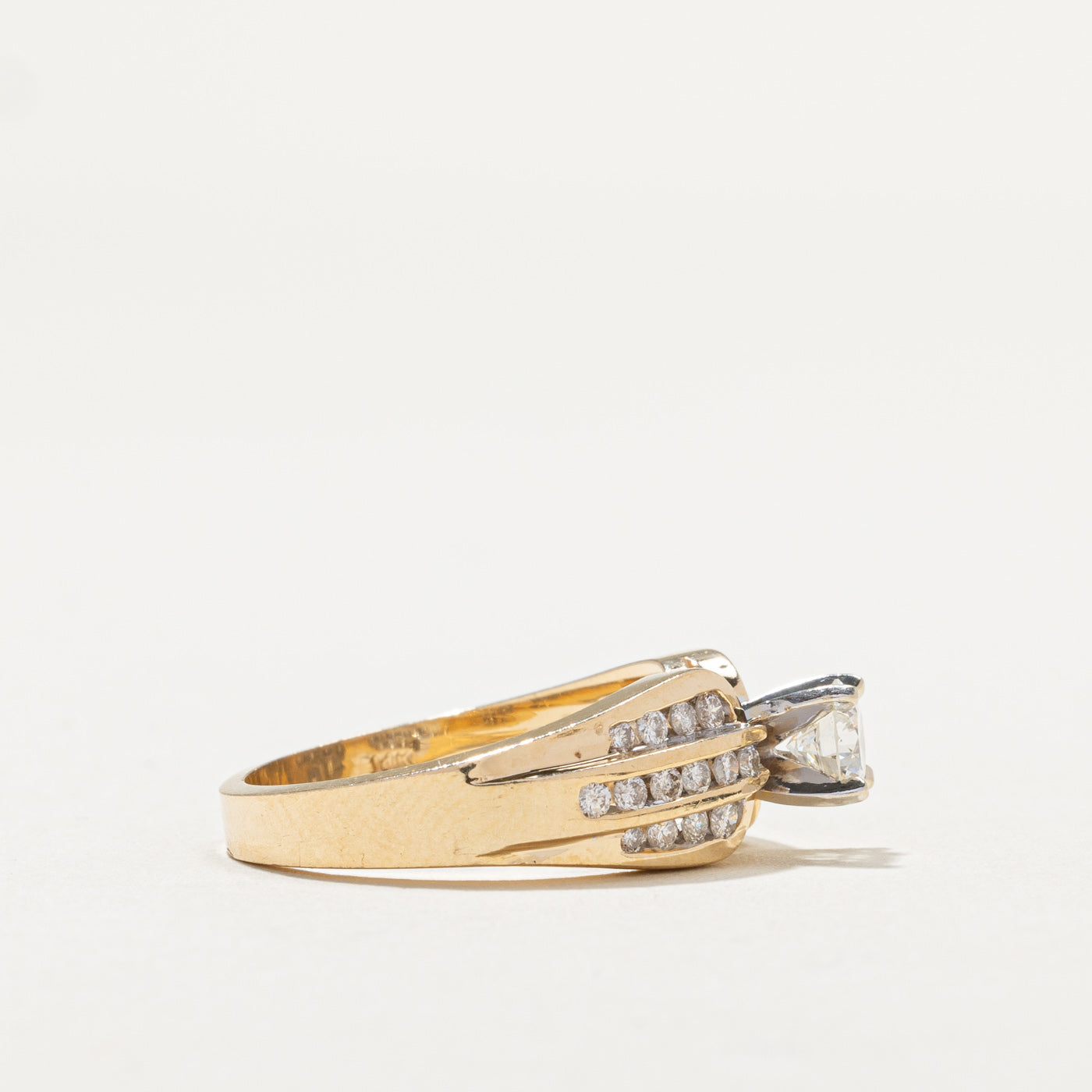 14k High Set Diamond Reverse Tapered Ring | 0.44ct, 0.35ctw | SZ 6.25 |