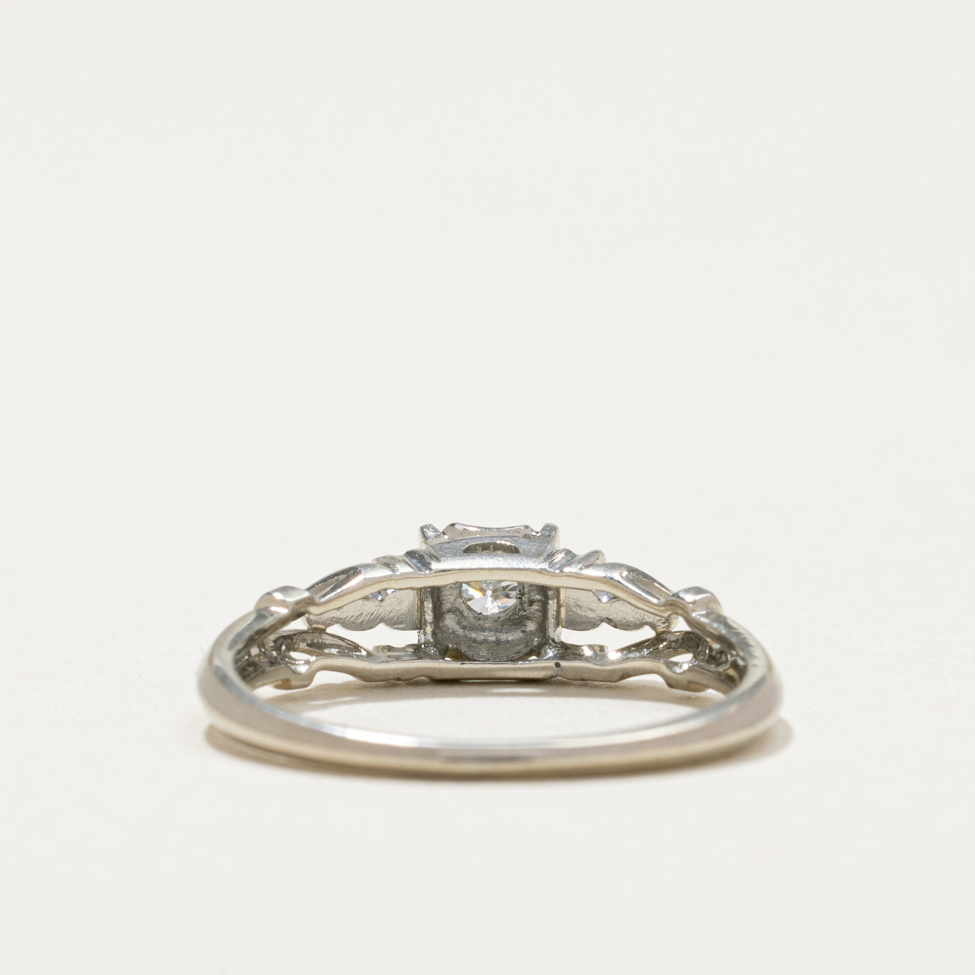 Bague de fiançailles vintage européenne en diamant | 0,15 ct | Taille 6,5