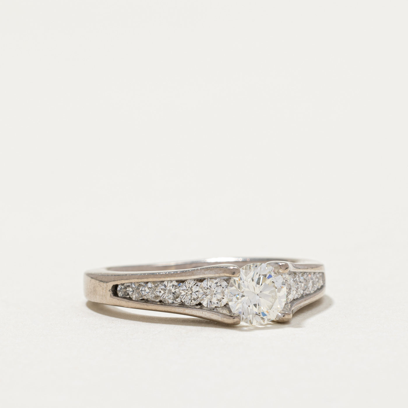 Diamond Tapered Engagement Ring | 0.98ctw | SZ 5.75