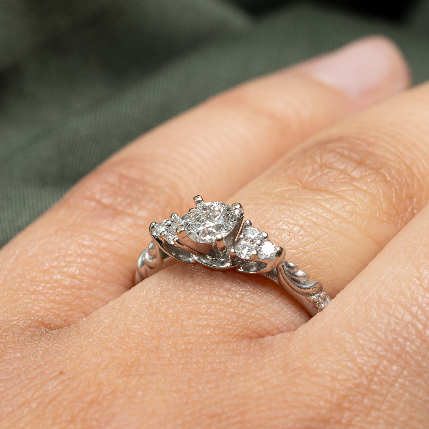 Diamond Textured Engagement Ring | 0.77ctw | SZ 7