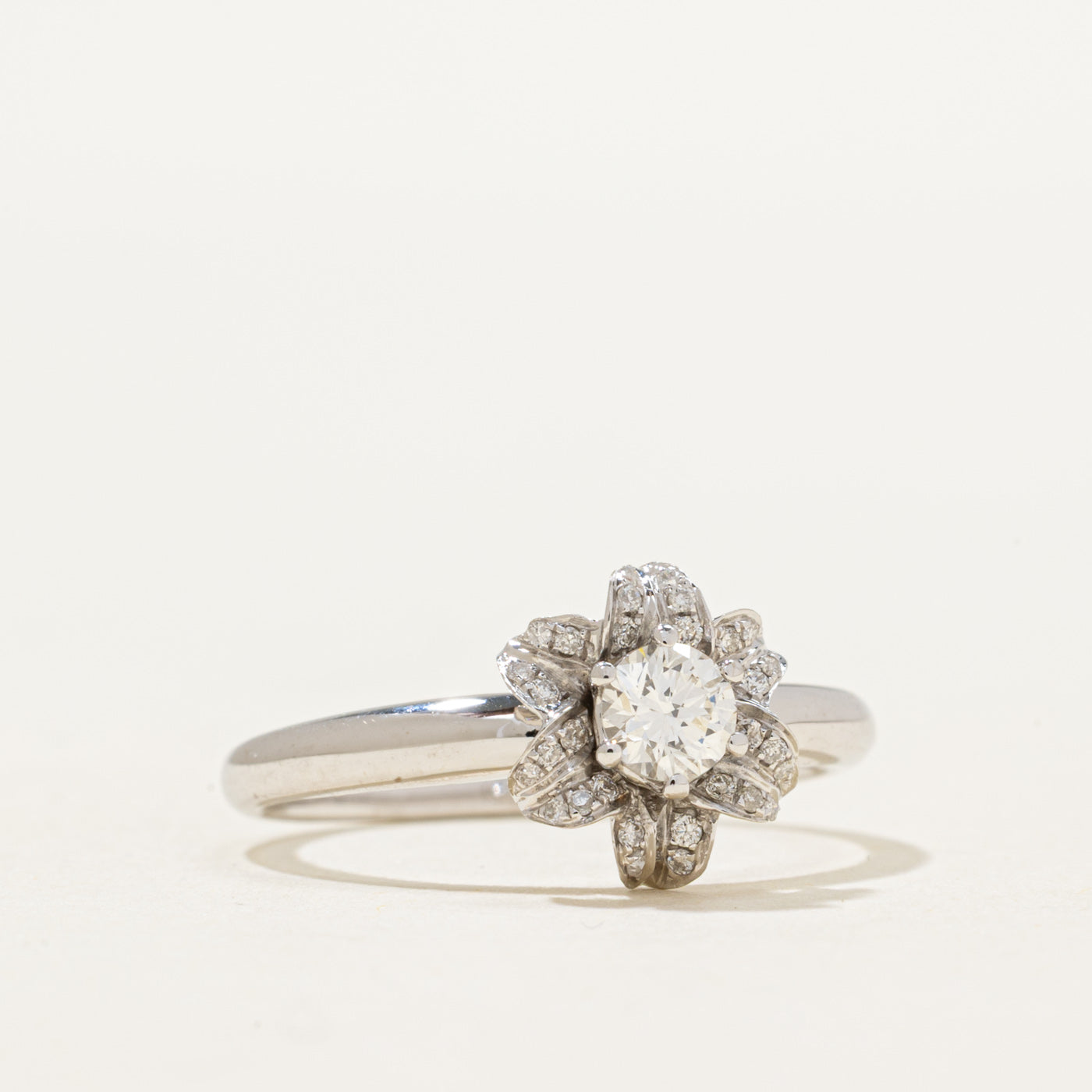 Diamond Flower Design Ring | 0.31ctw | SZ 6.75