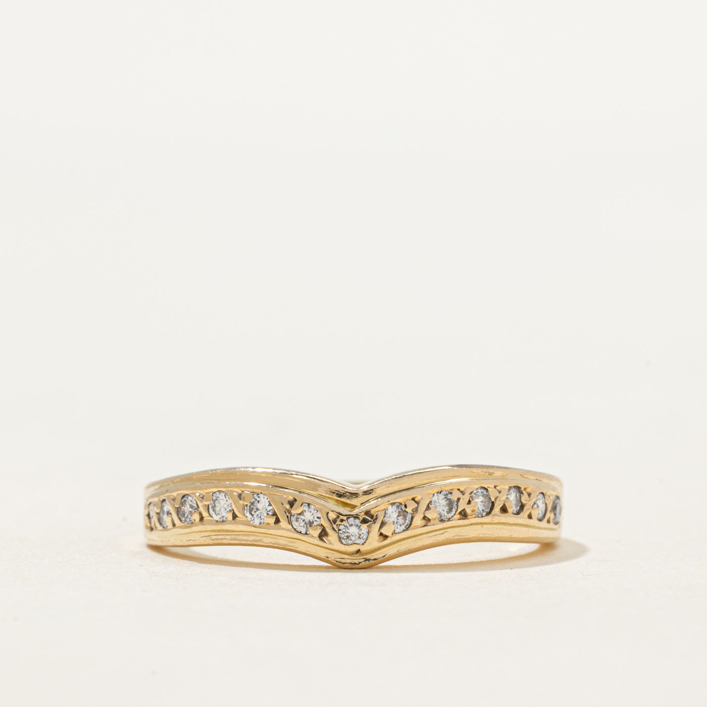 Semi Eternity Diamond Chevron Ring | 0.13ctw | SZ 6.5