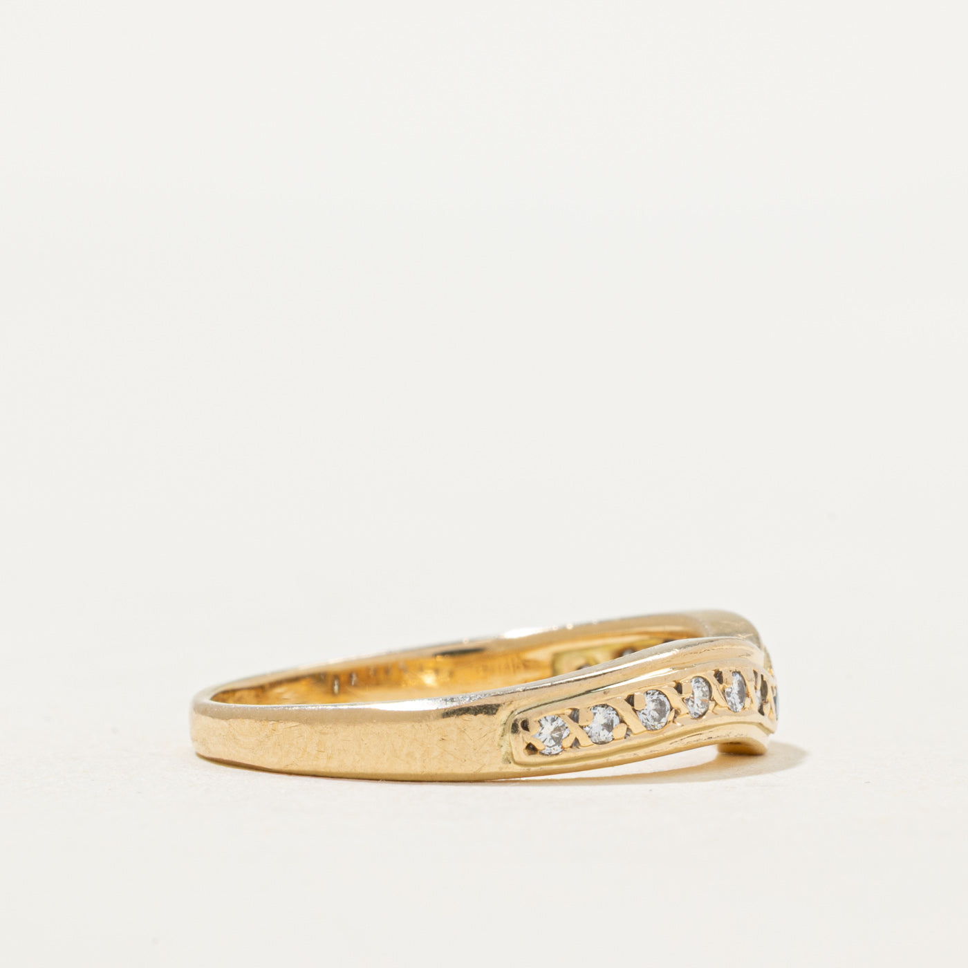 Semi Eternity Diamond Chevron Ring | 0.13ctw | SZ 6.5