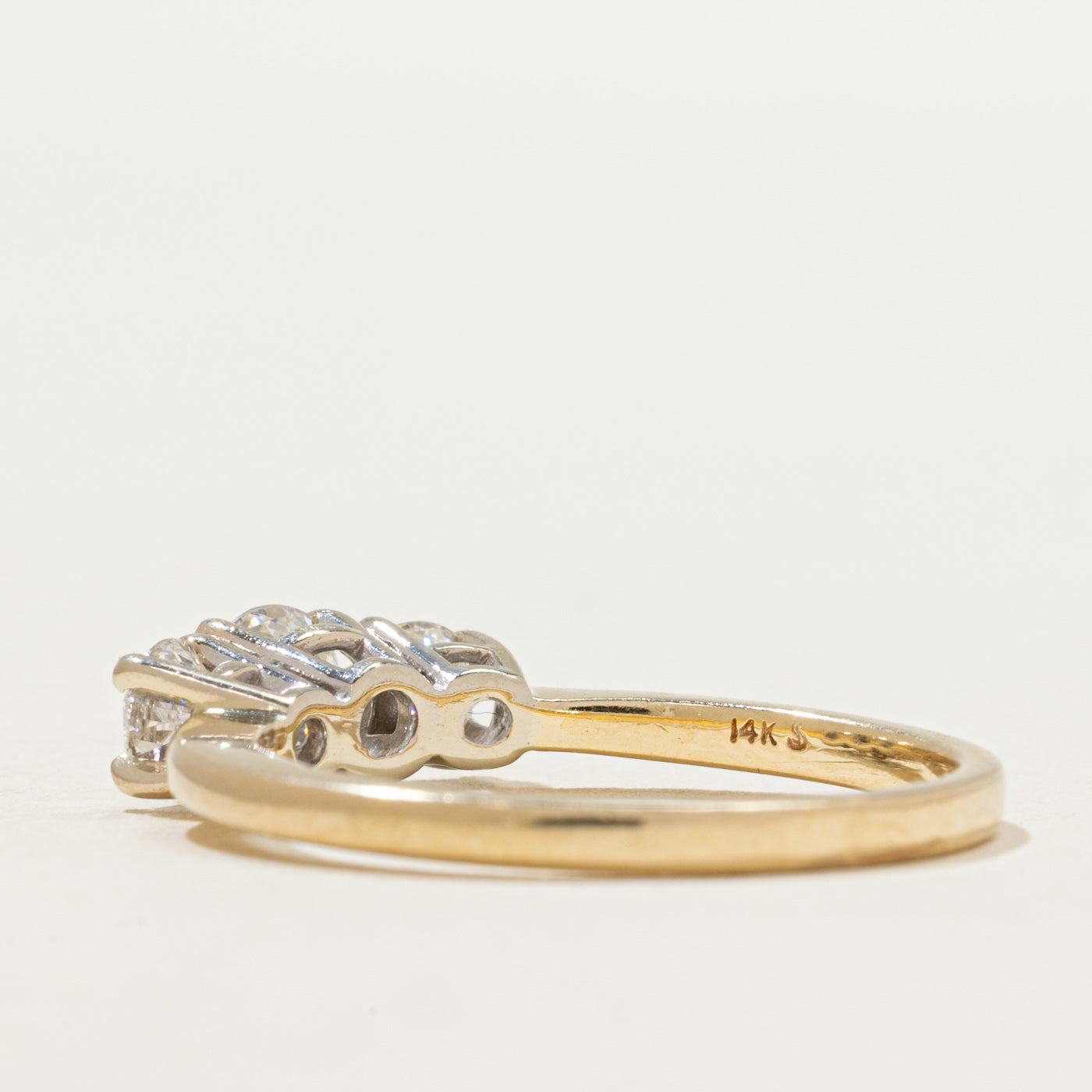 Bague trois diamants | 1,02 ct | Taille 8,75