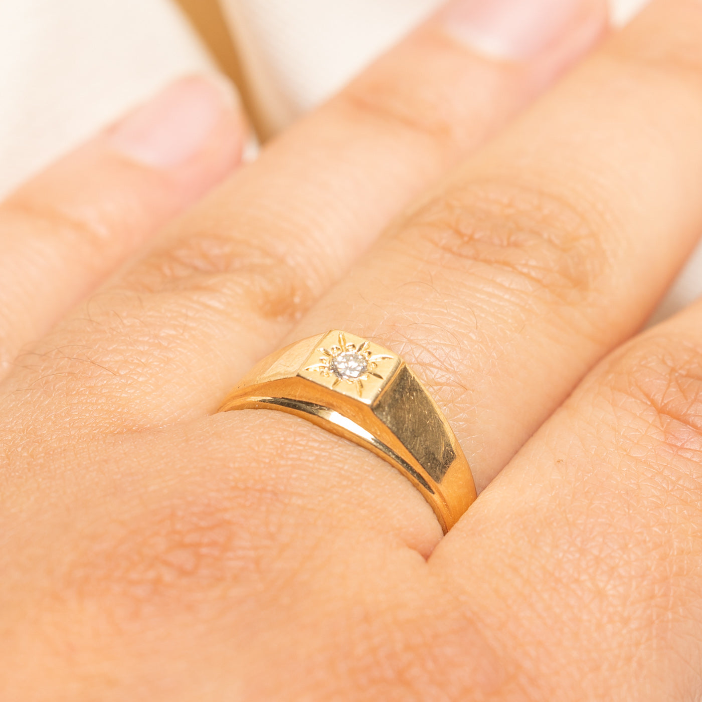Star Set Solitaire Diamond Ring | 0.10ct | SZ 8