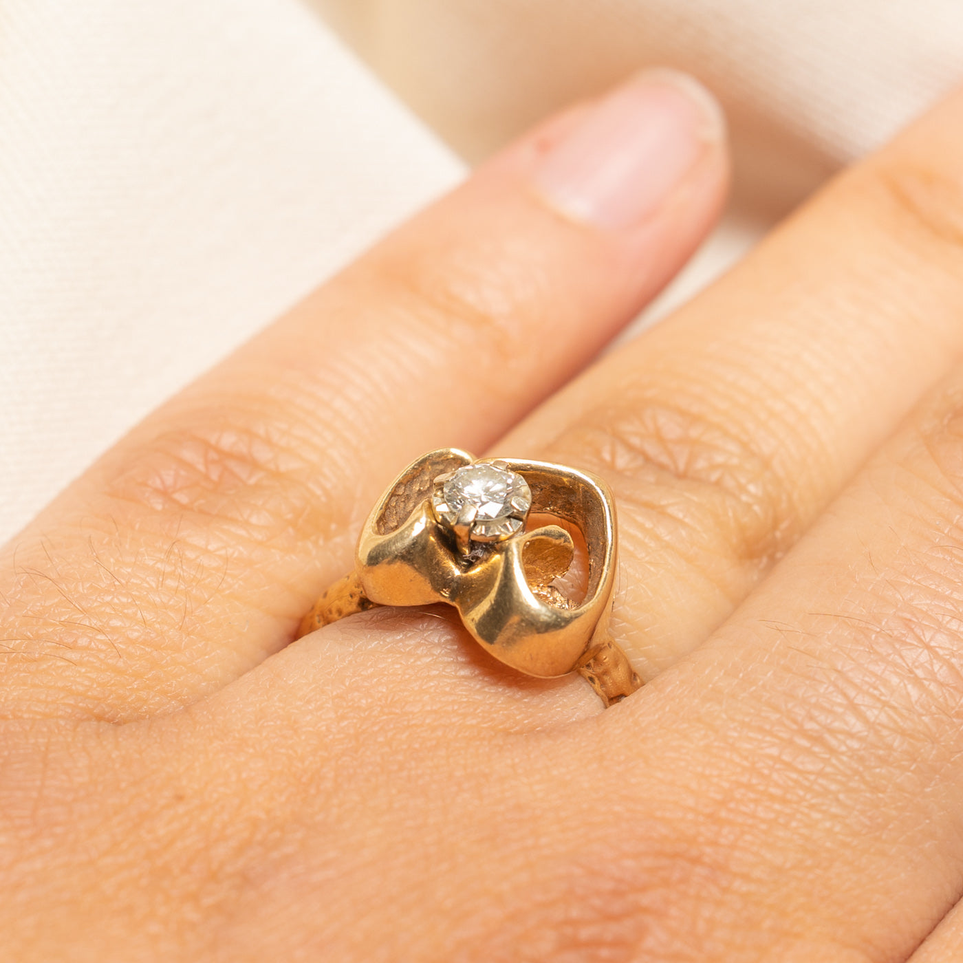 Solitaire Diamond Abstract Ring | 0.23ct | SZ 6.25