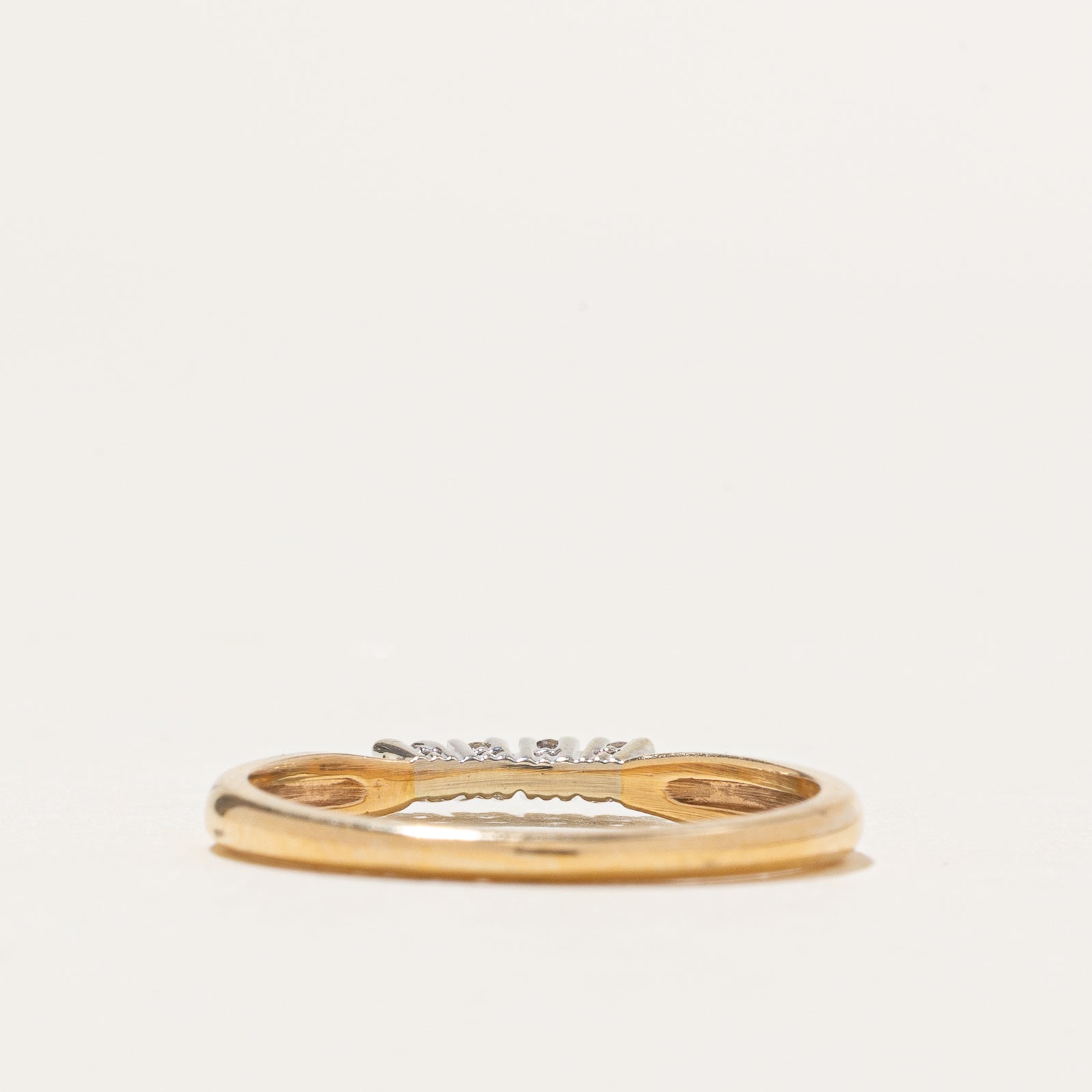 Bague fine à quatre diamants | 0,07 ct au total | Taille 5,5