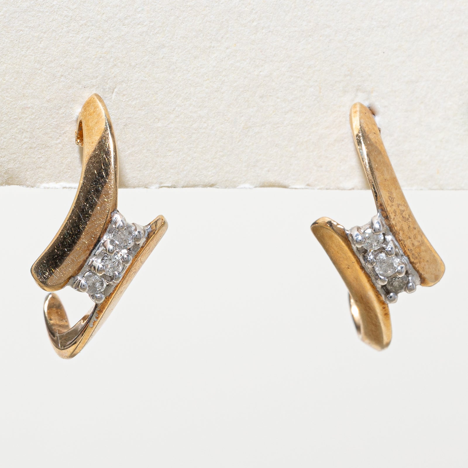 10K Diamond Stud Earrings | 0.12ctw
