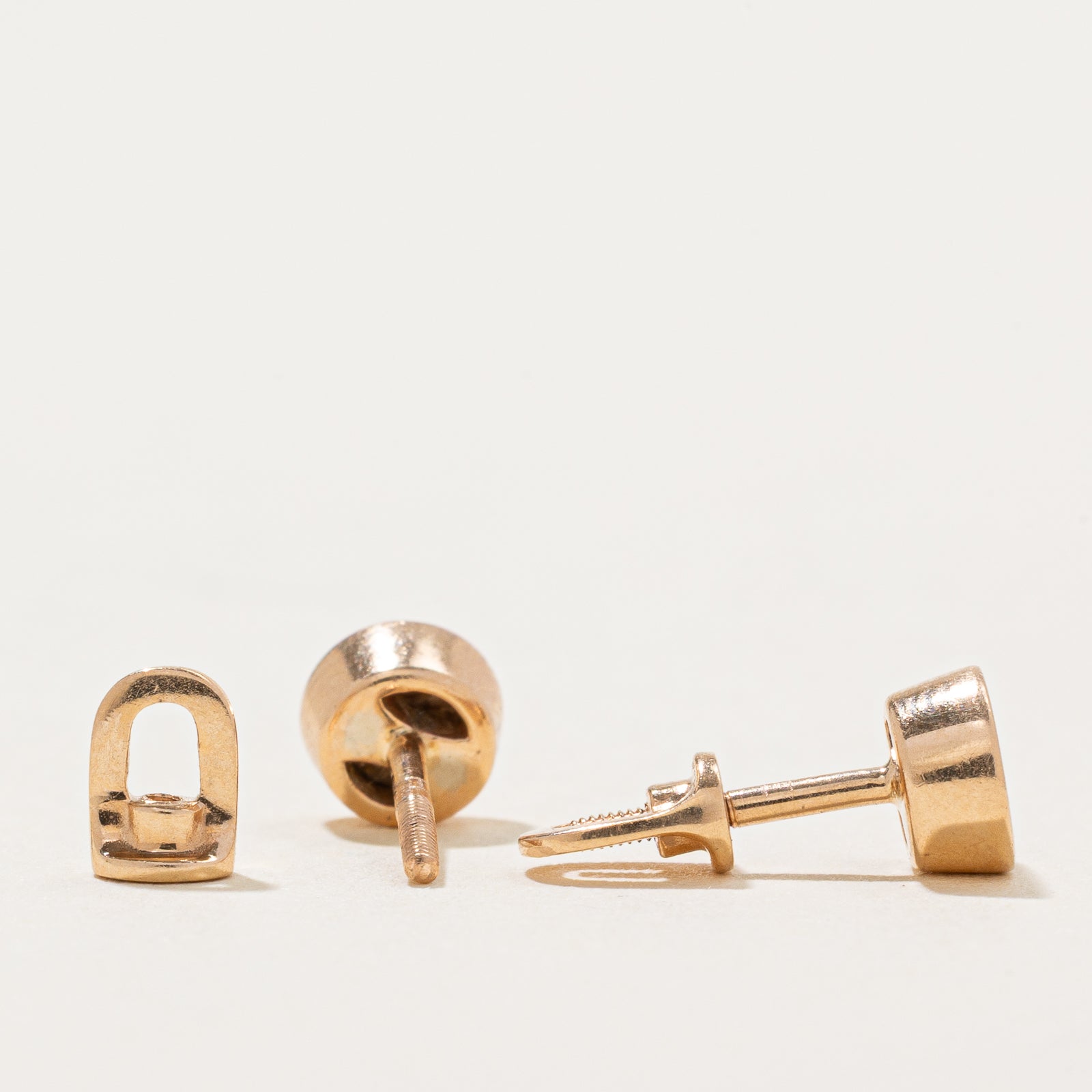 14K Illusion Set Diamond Stud Earrings | 0.04ctw