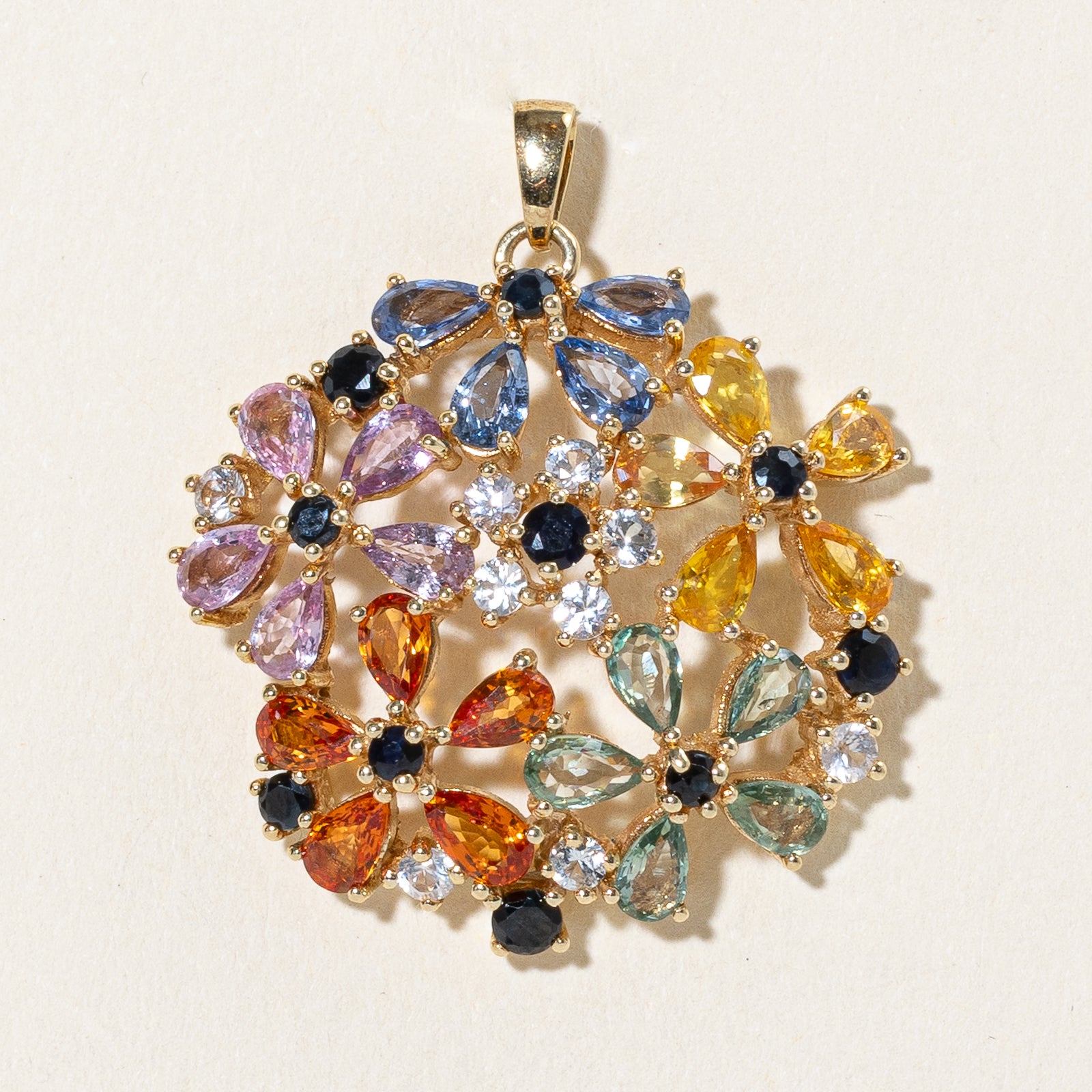 Pendentif floral en saphirs multicolores | 6,75 ct