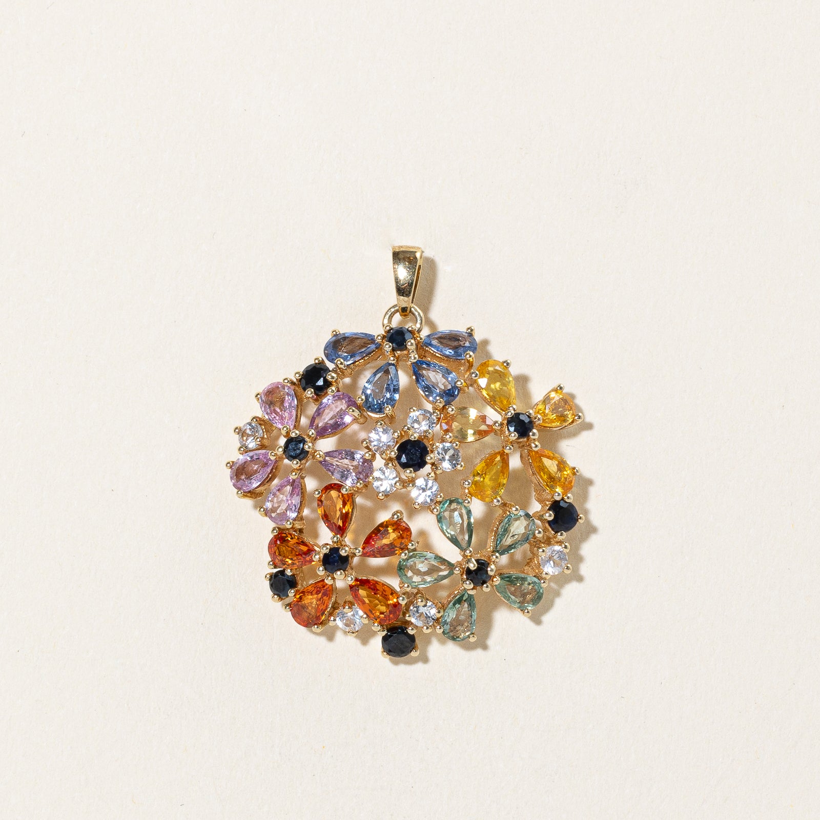 Pendentif floral en saphirs multicolores | 6,75 ct
