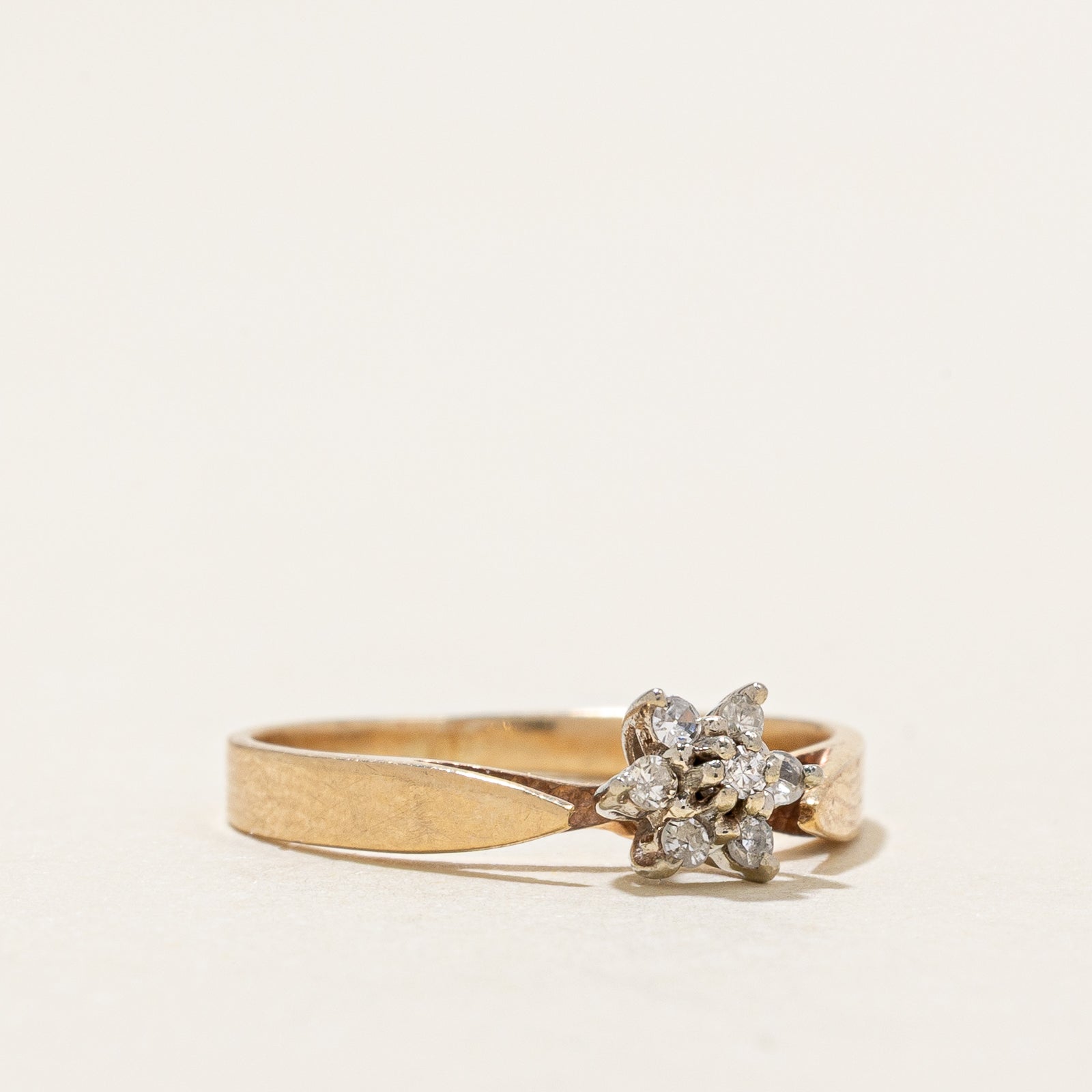 Diamond Cluster Petal Ring | 0.07ctw | SZ 3.75