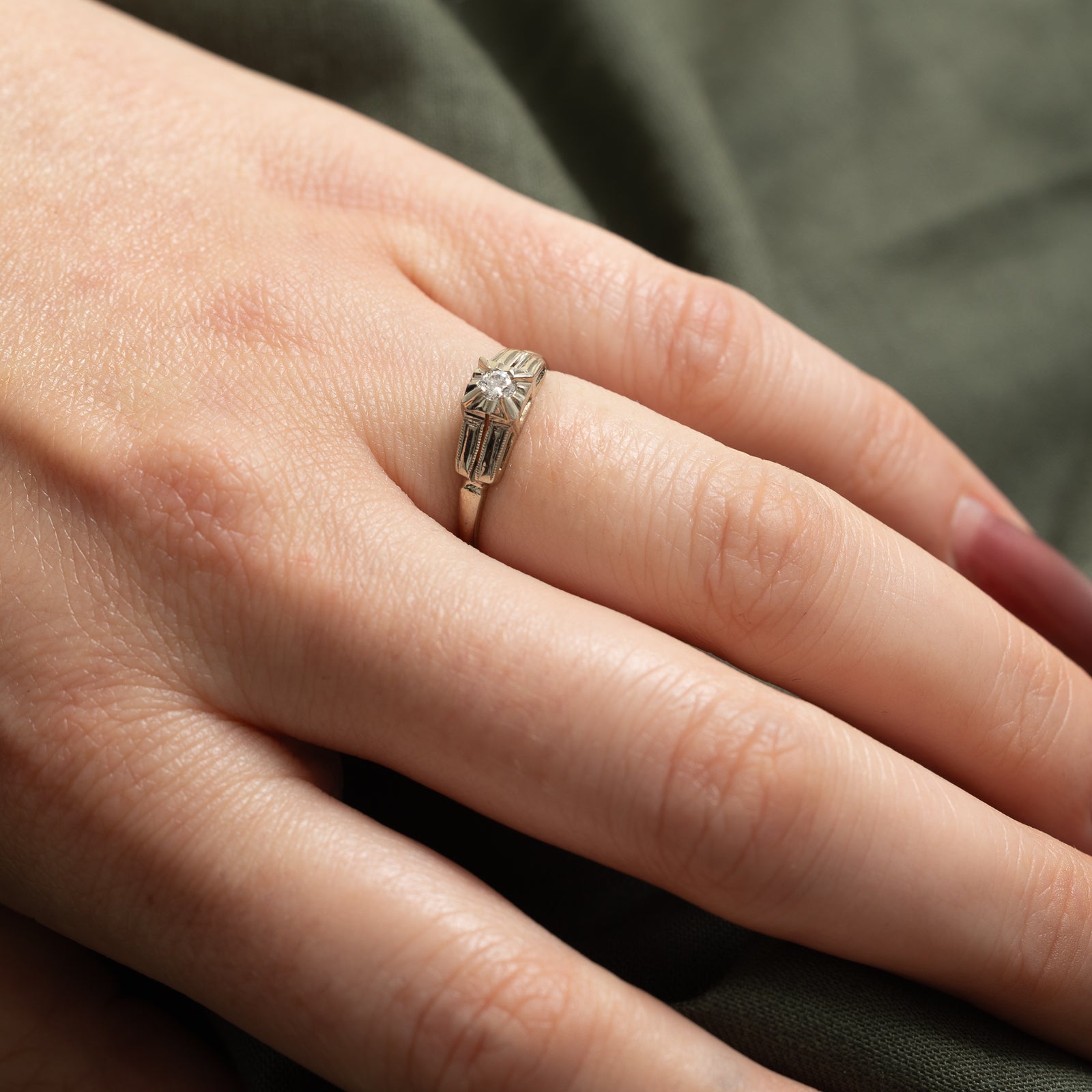 Illusion Set Diamond Ring | 0.08ct | SZ 5.5