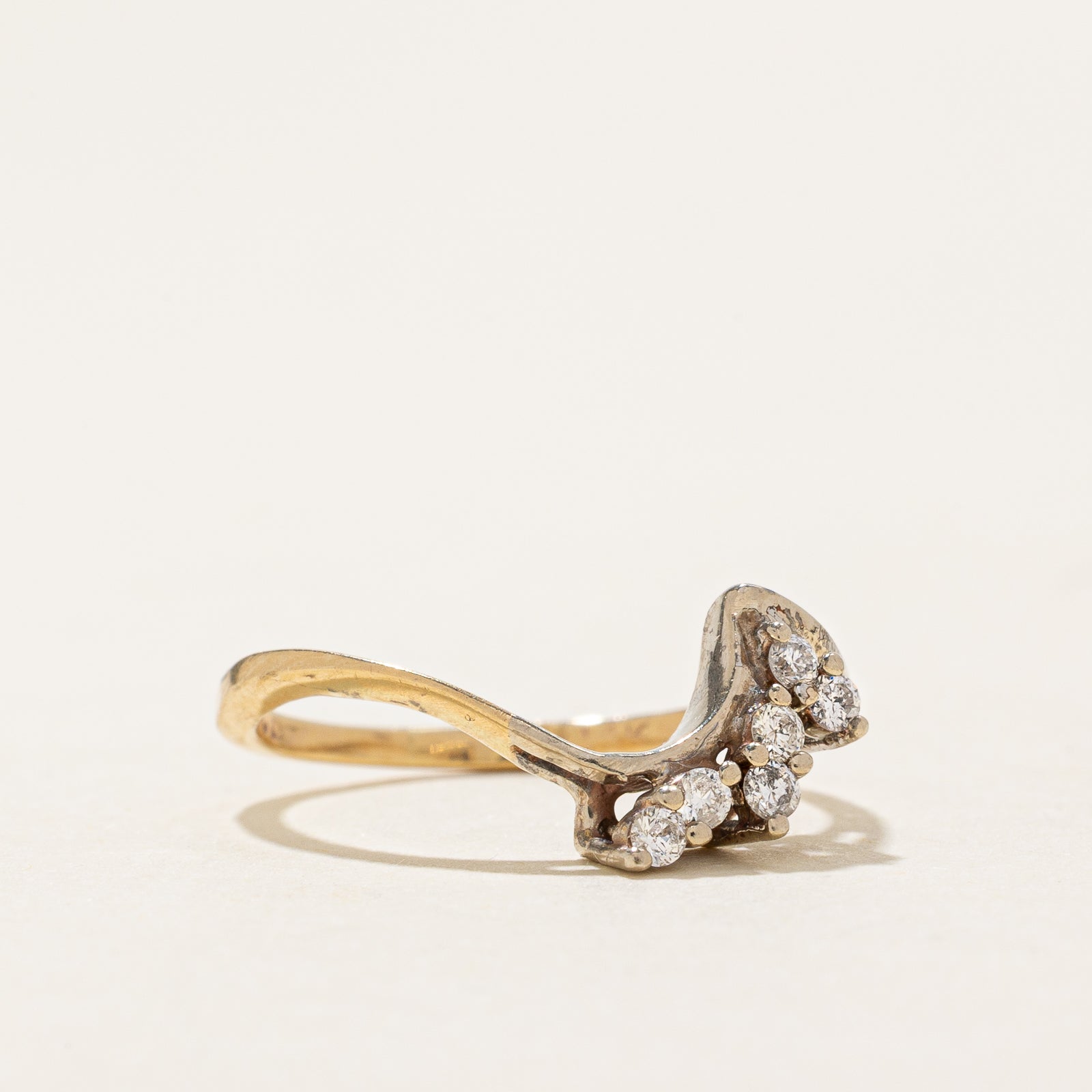 Diamond Contour Ring | 0.10ctw | SZ 4.25