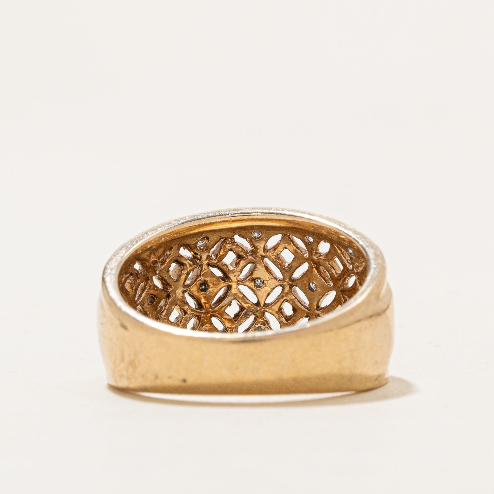 Bague ajourée en forme de dôme sertie de diamants | 0,11 ct | Taille 7,25