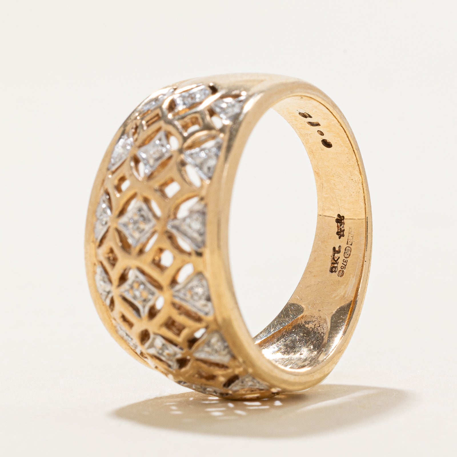 Bague ajourée en forme de dôme sertie de diamants | 0,11 ct | Taille 7,25
