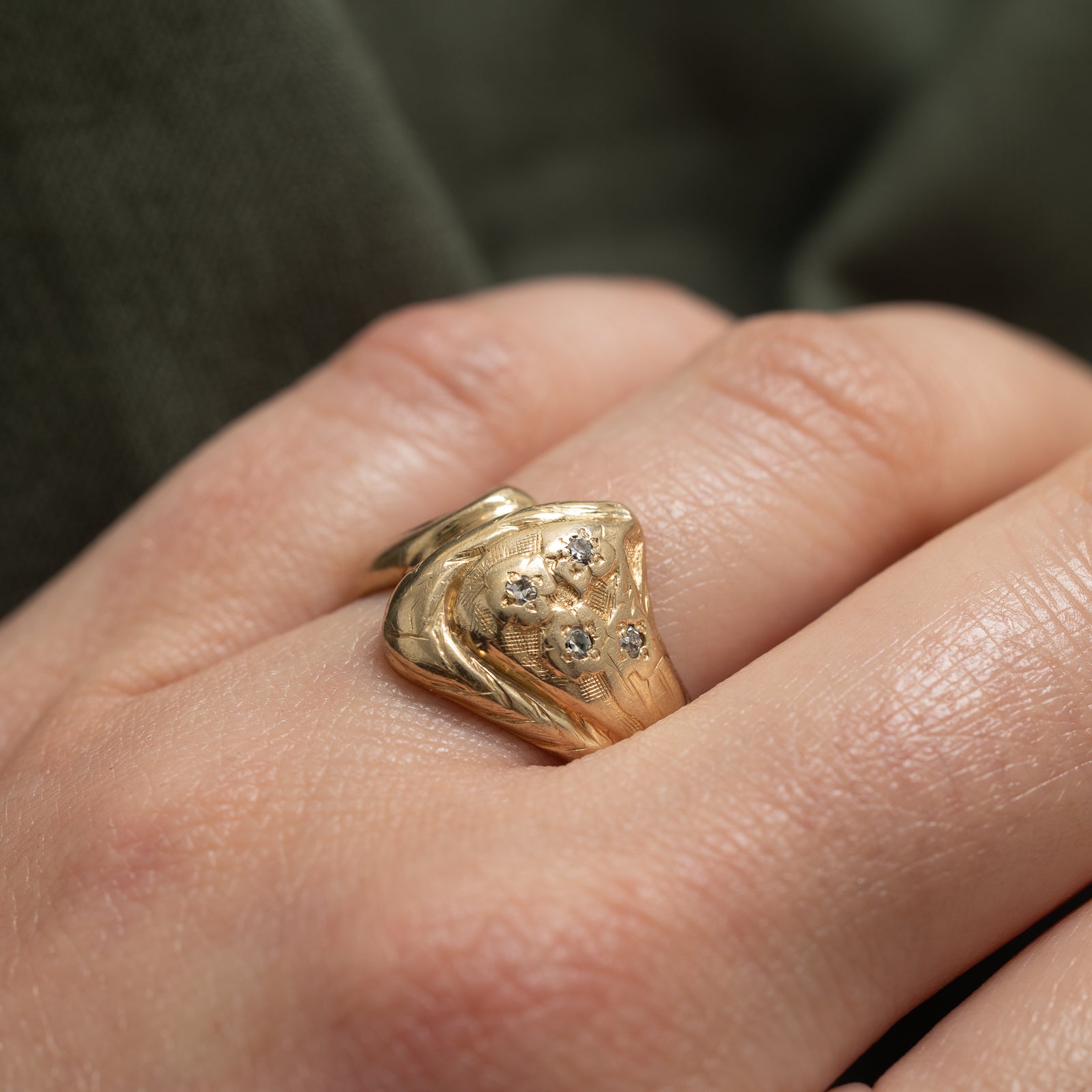 Diamond Textured Floral Design Ring | 0.07ctw | SZ 8.25