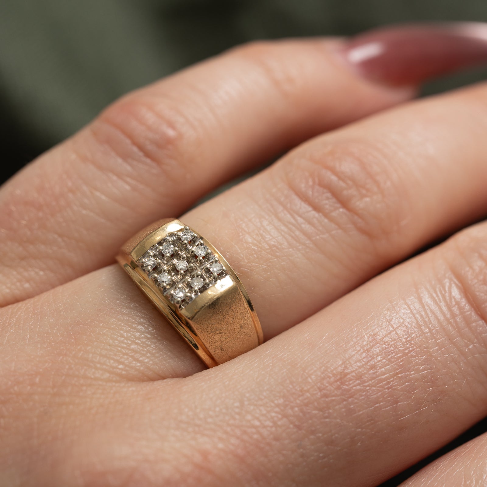 Diamond Grid Signet Ring | 0.09ctw | SZ 5.5