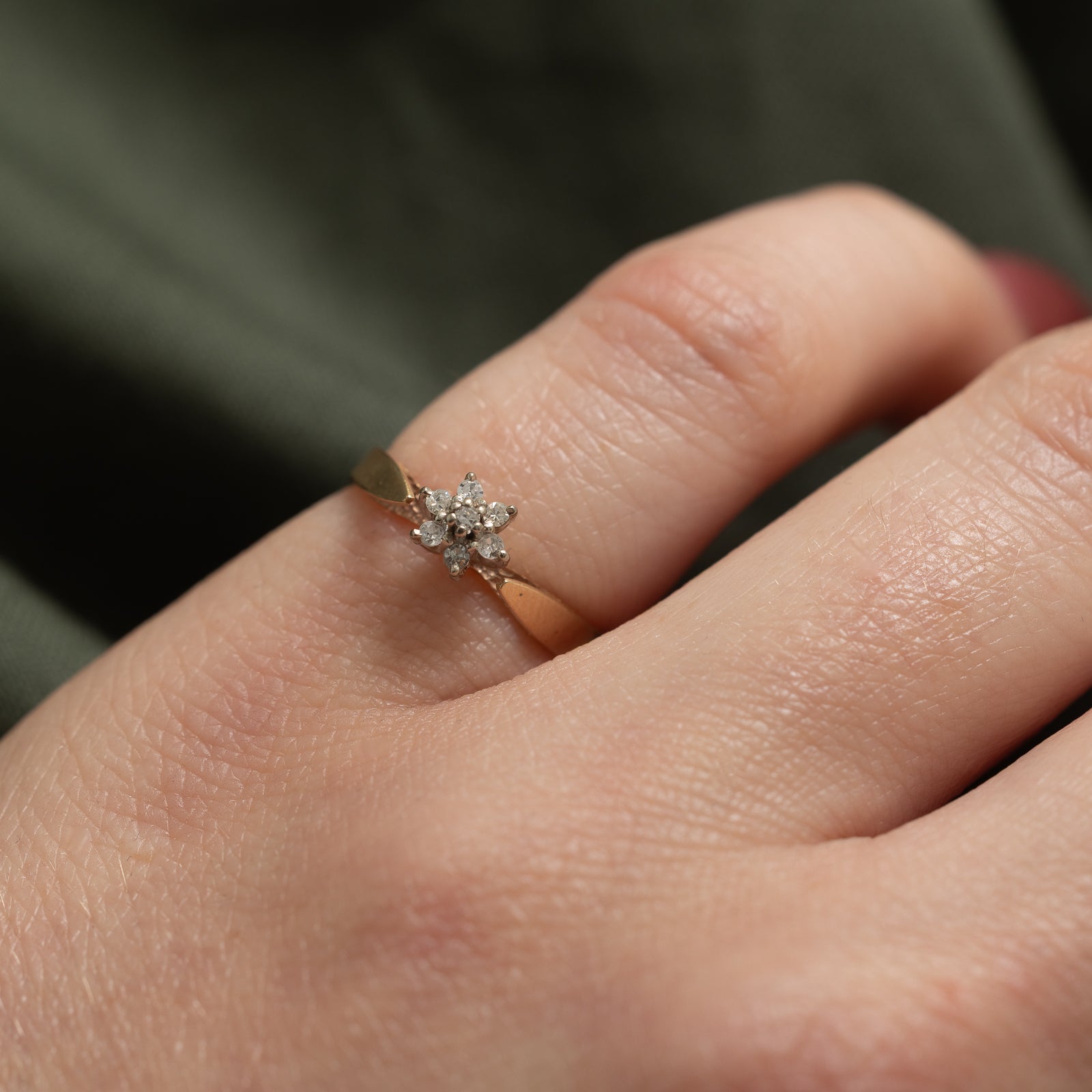 Diamond Cluster Petal Ring | 0.07ctw | SZ 3.75