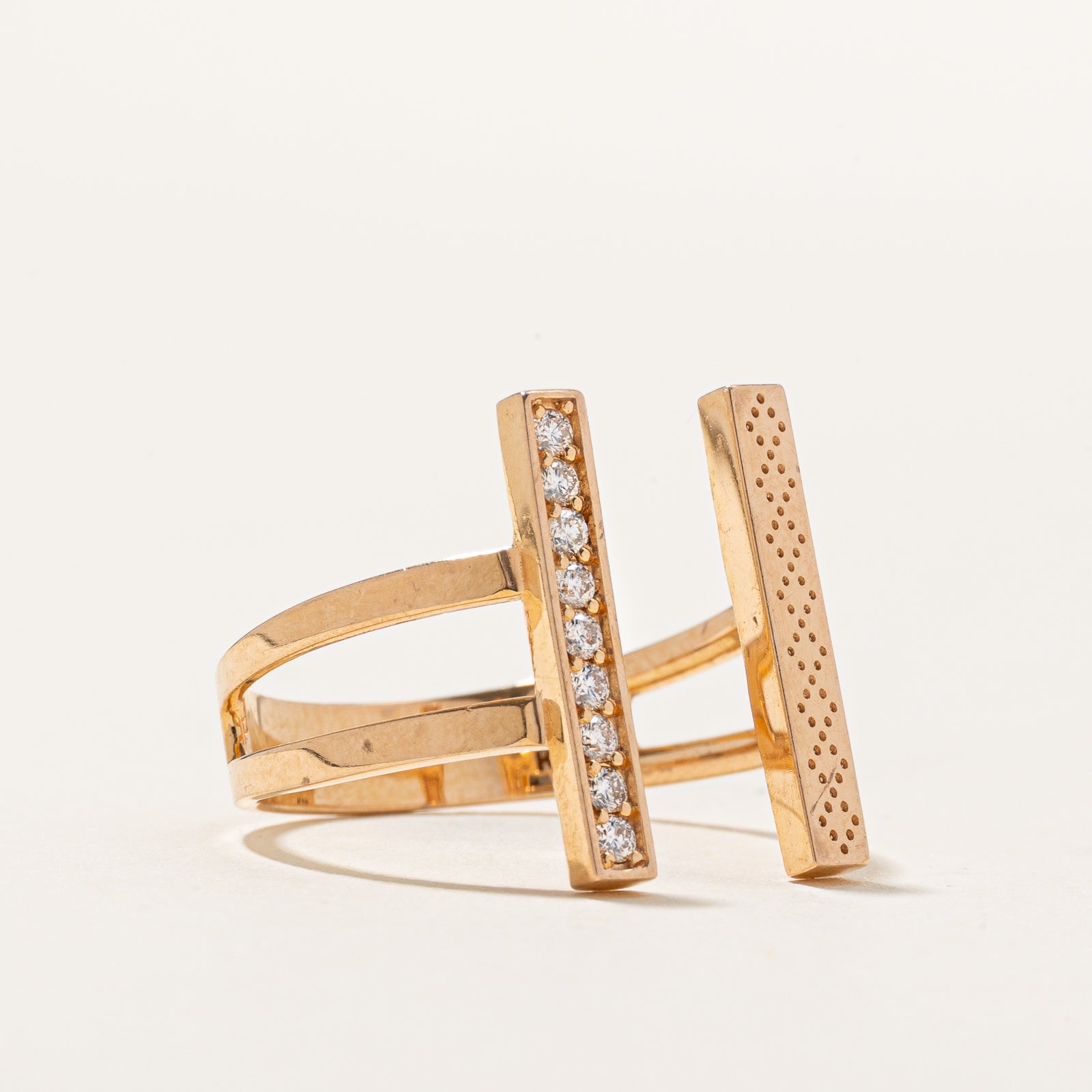 18K Diamond Open Column Ring | 0.12ctw | SZ 7.5