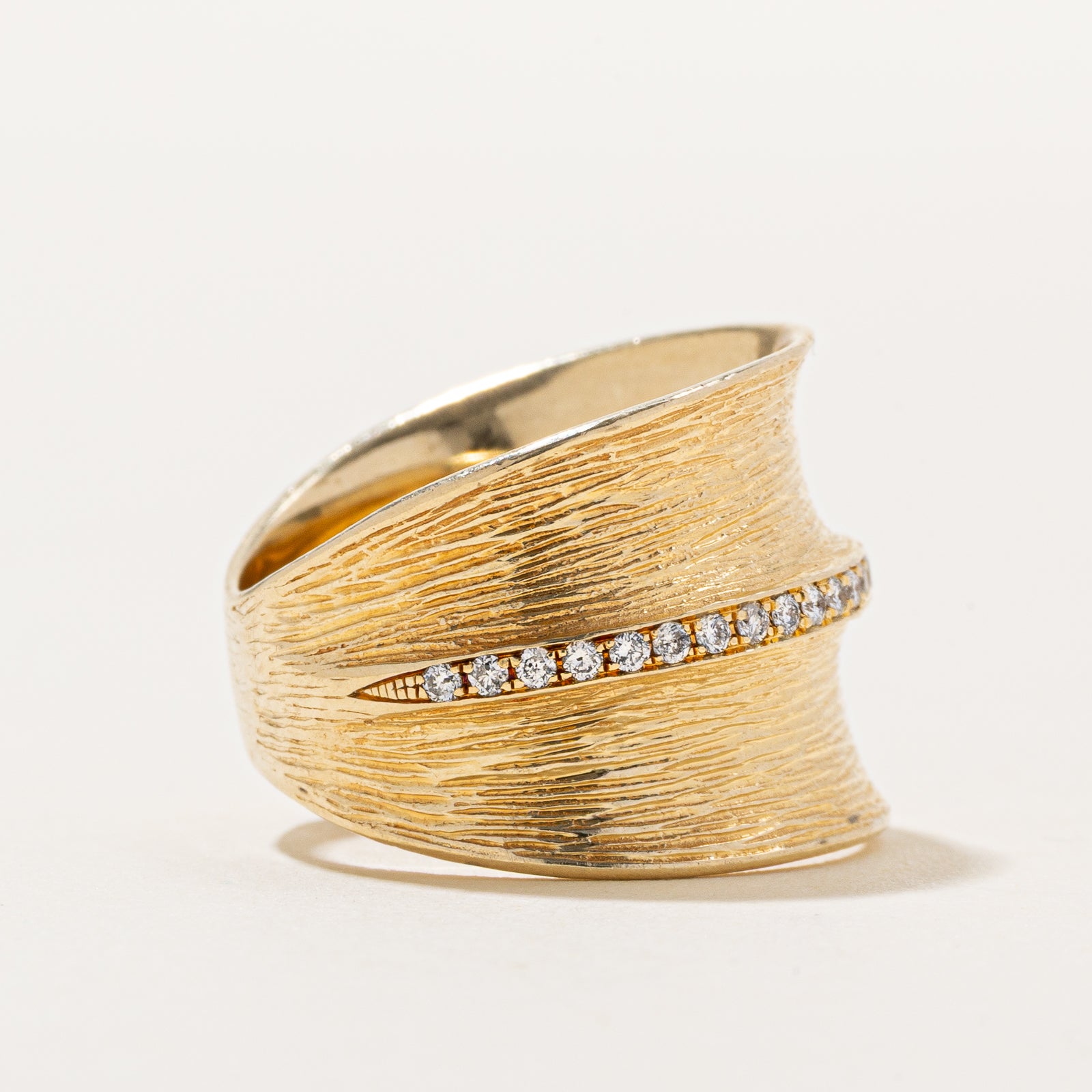 'Effy' D'Oro 14K Yellow Textured Gold Diamond Ring | 0.20ctw | SZ 6